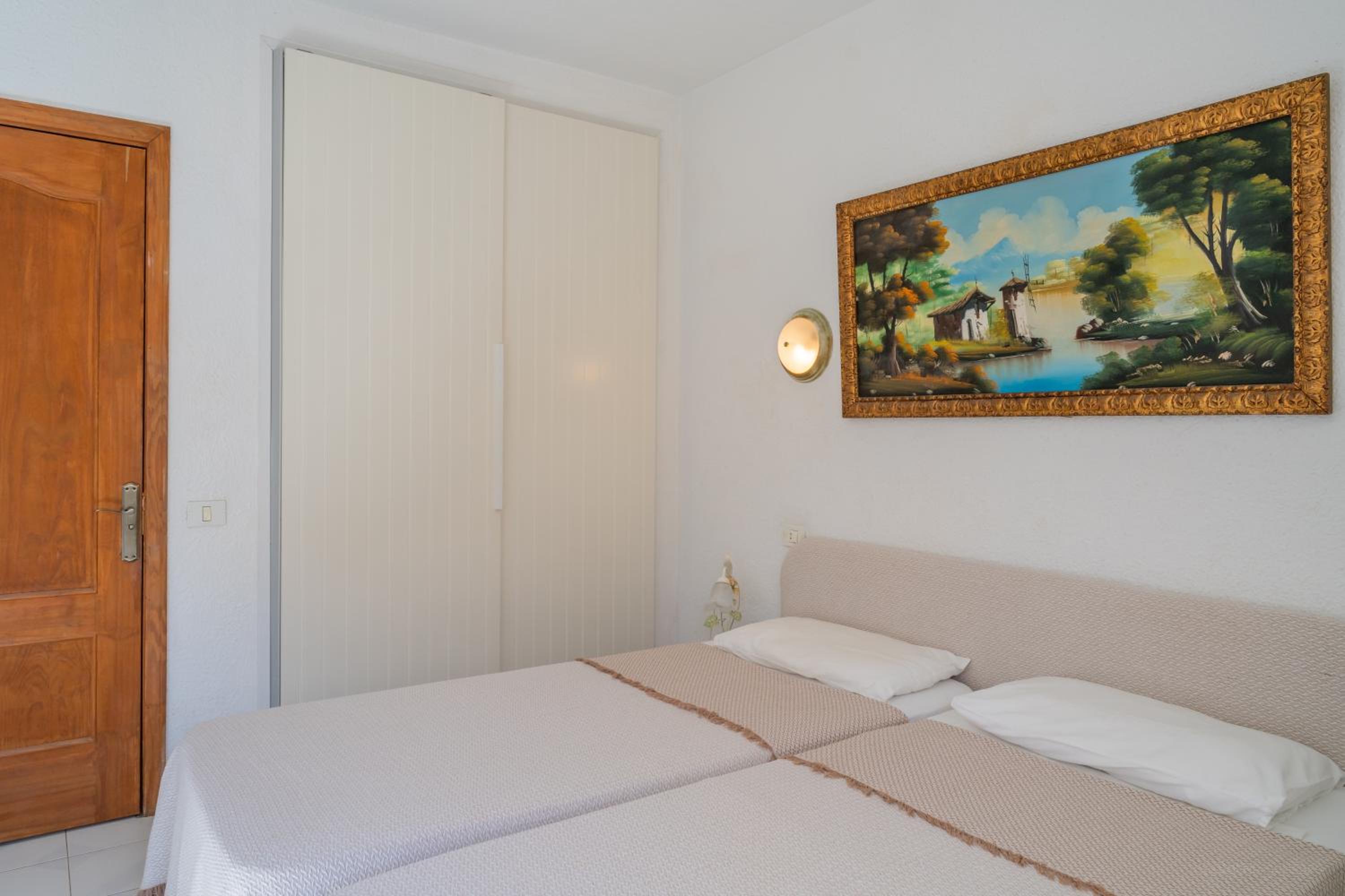 Apartment - Photo 12