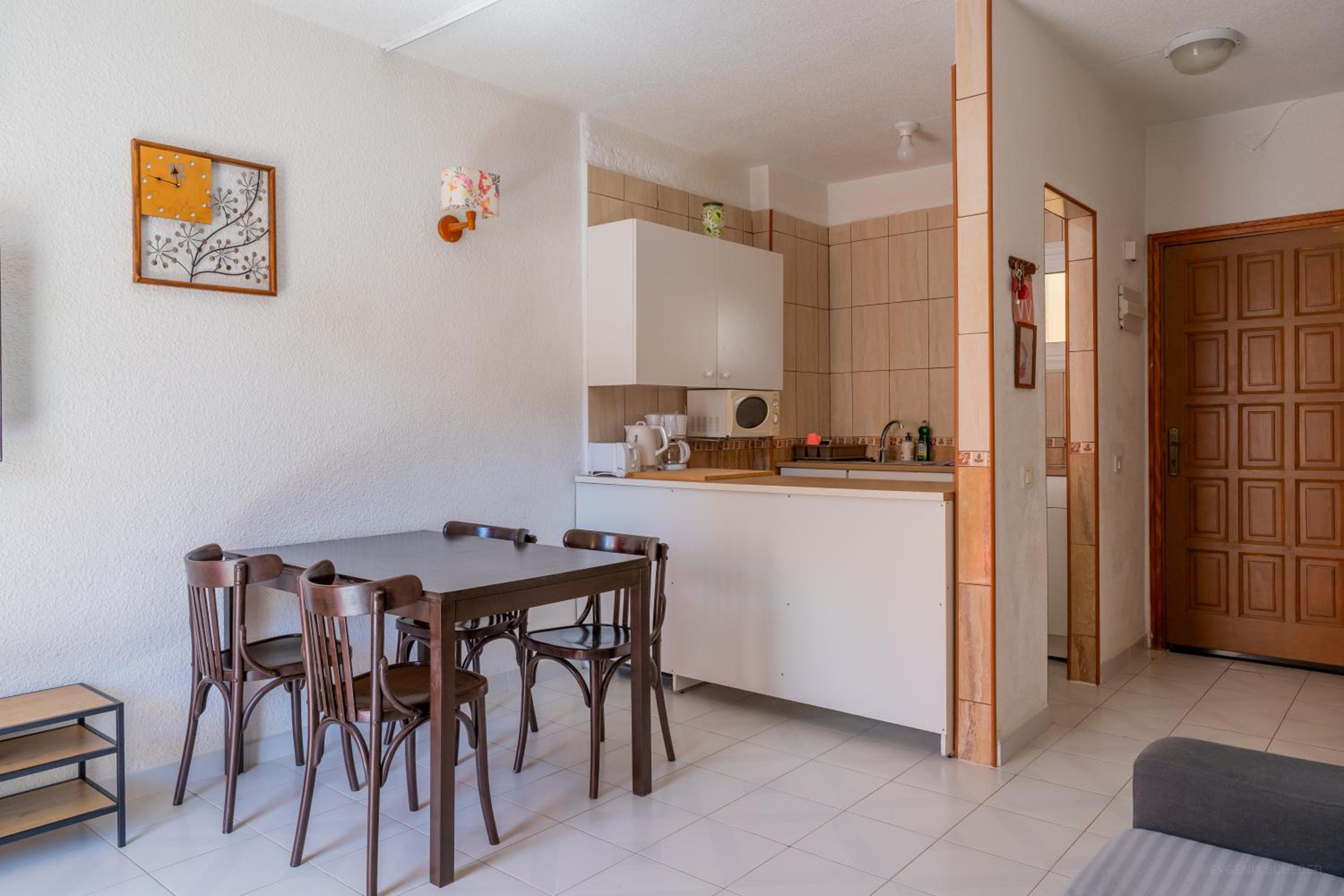 Apartment - Photo 2