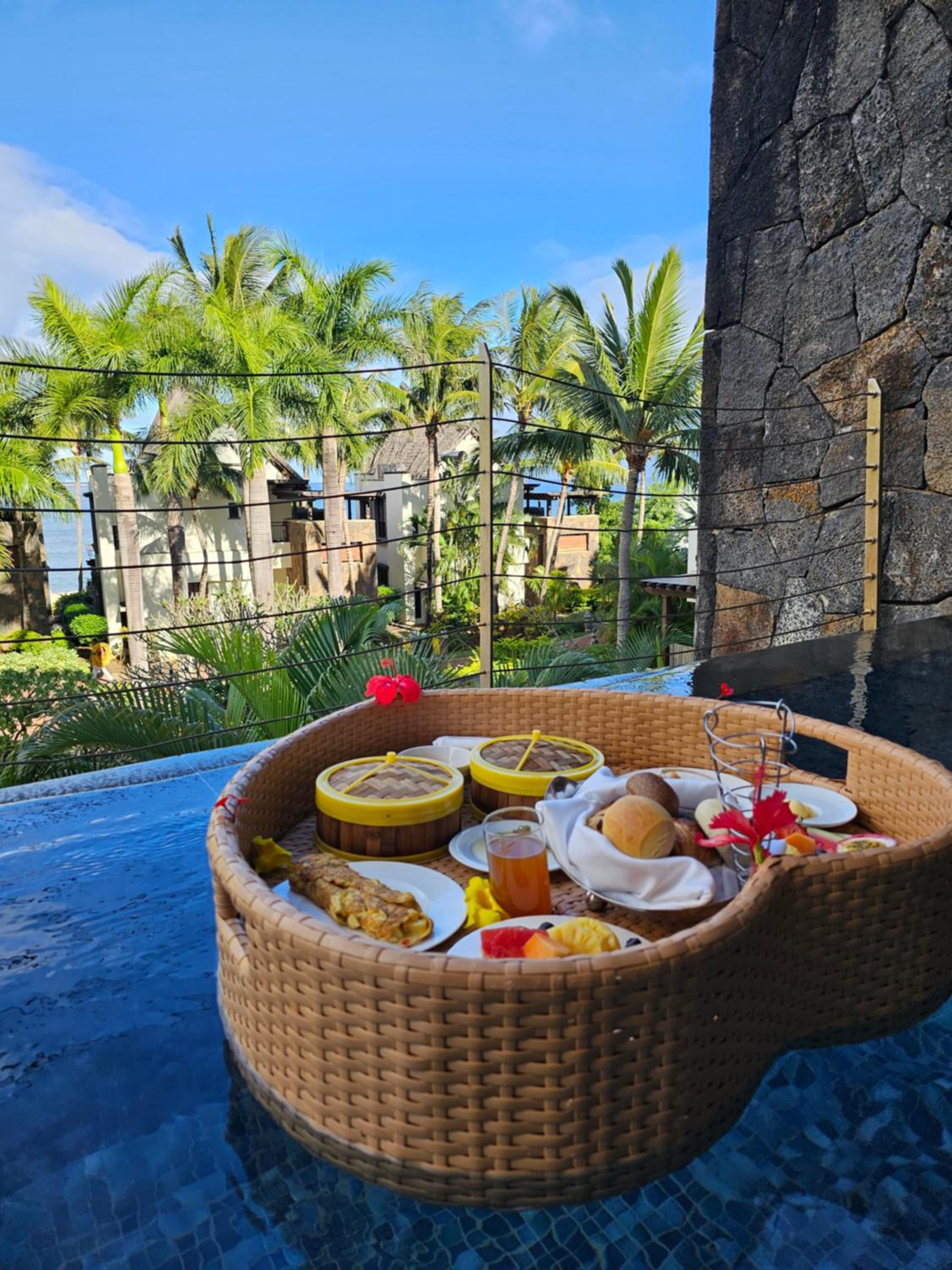 Luxury Pool Suite with Heated Pool & Partial Seaview - Photo 5