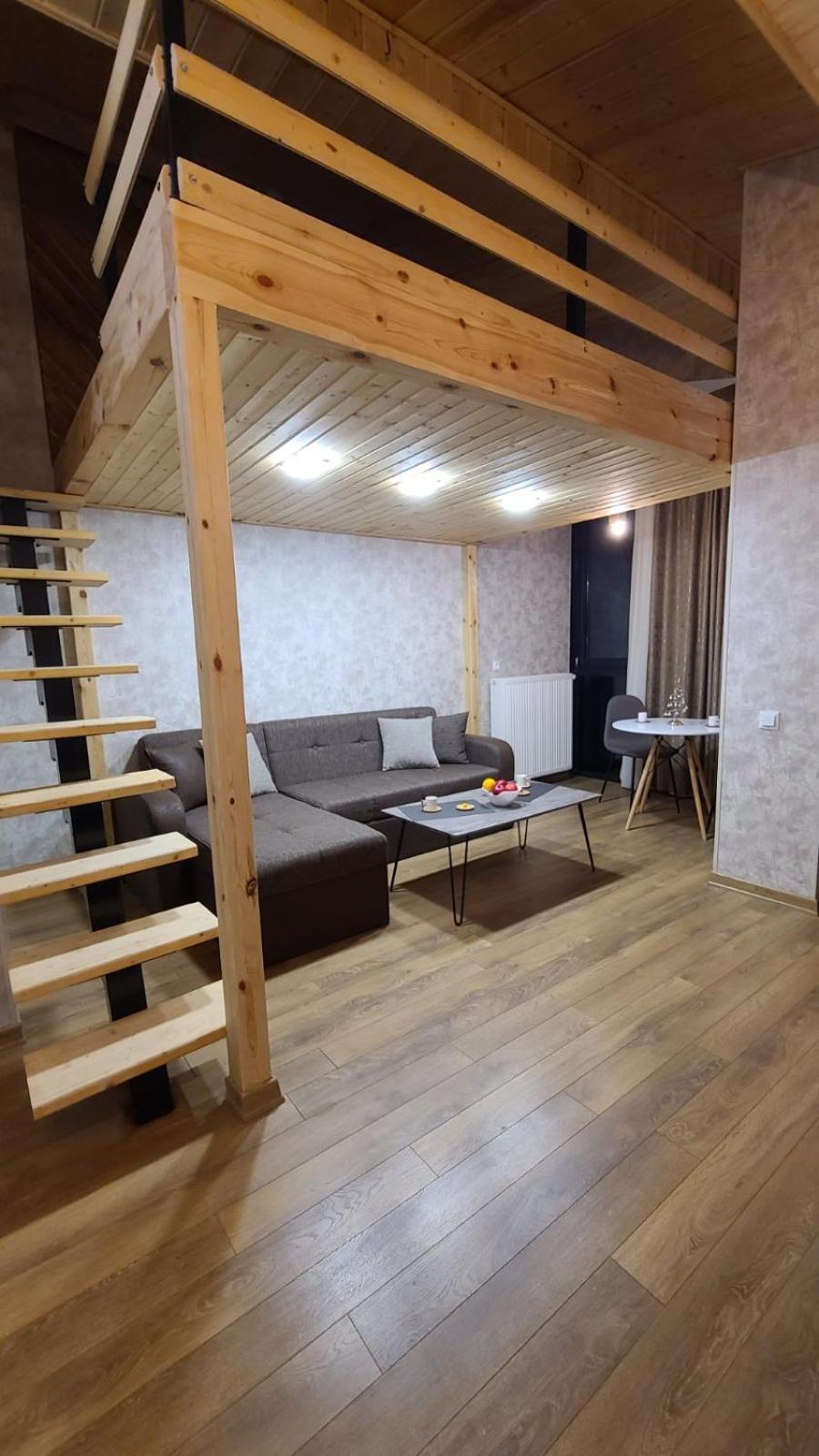 Two-Bedroom Apartment with Mountain View photo 1