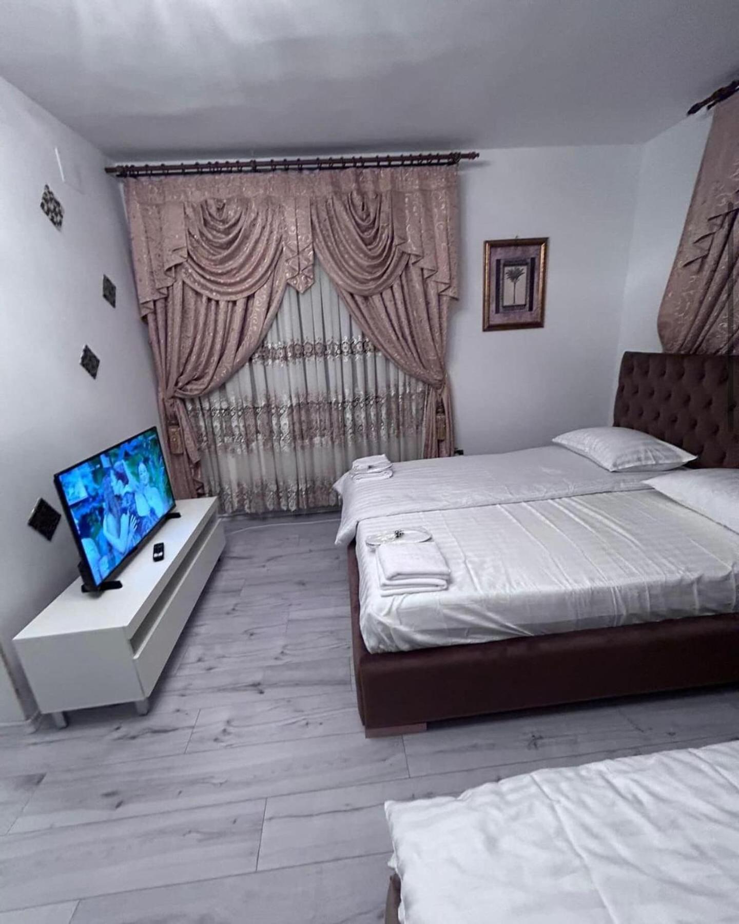 Deluxe Triple Room photo 2