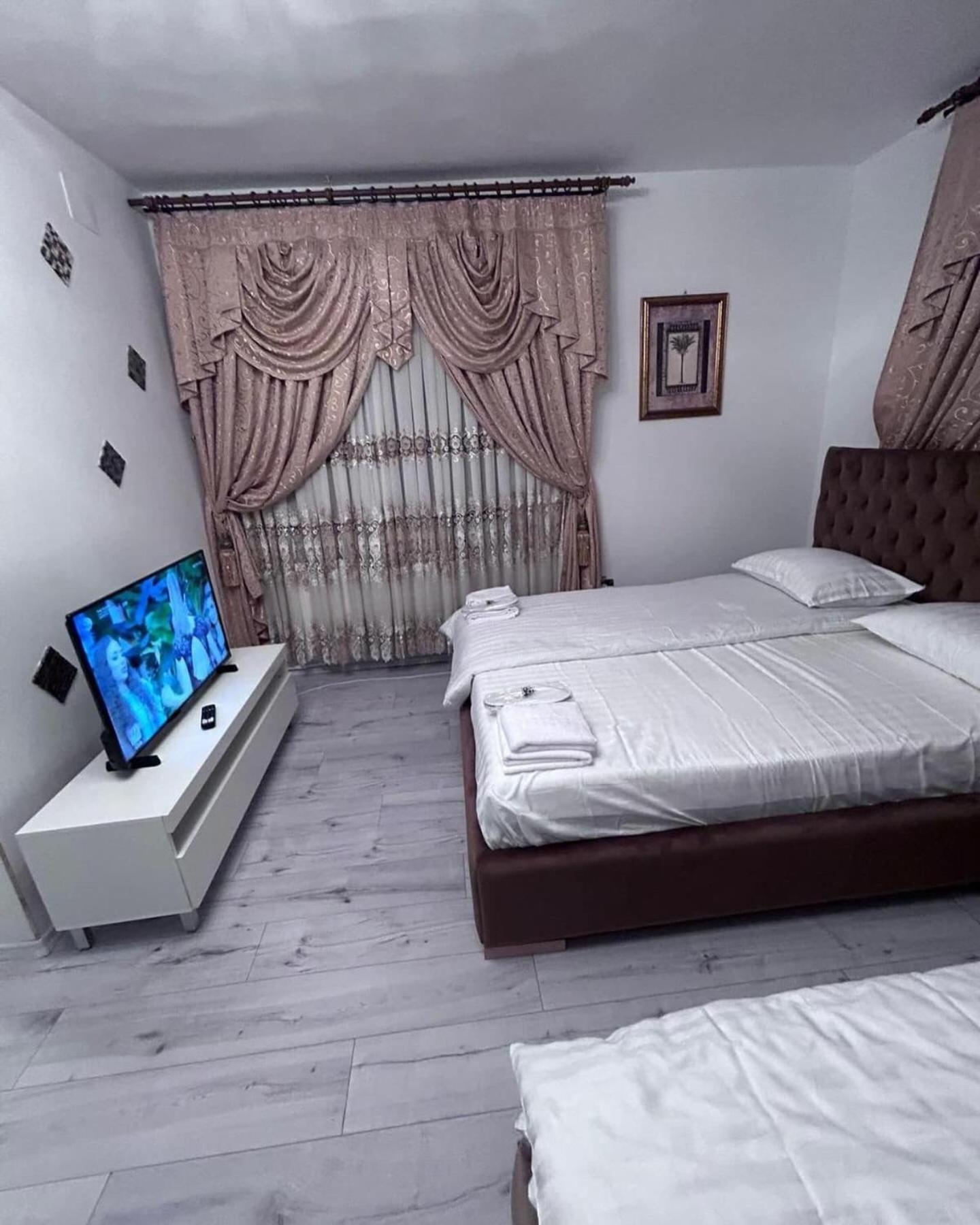 Deluxe Triple Room photo 2