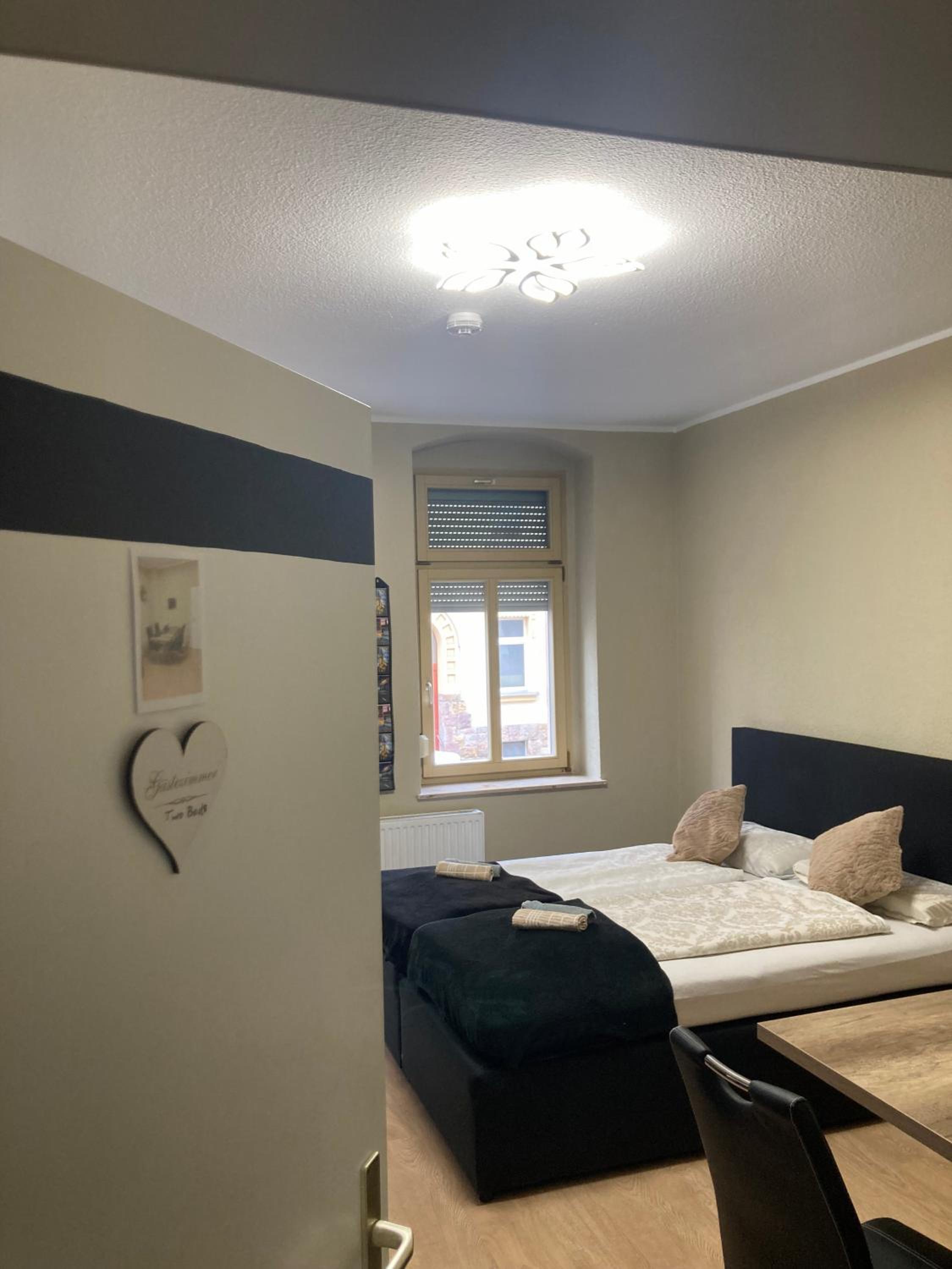 Budget Double Room photo 3