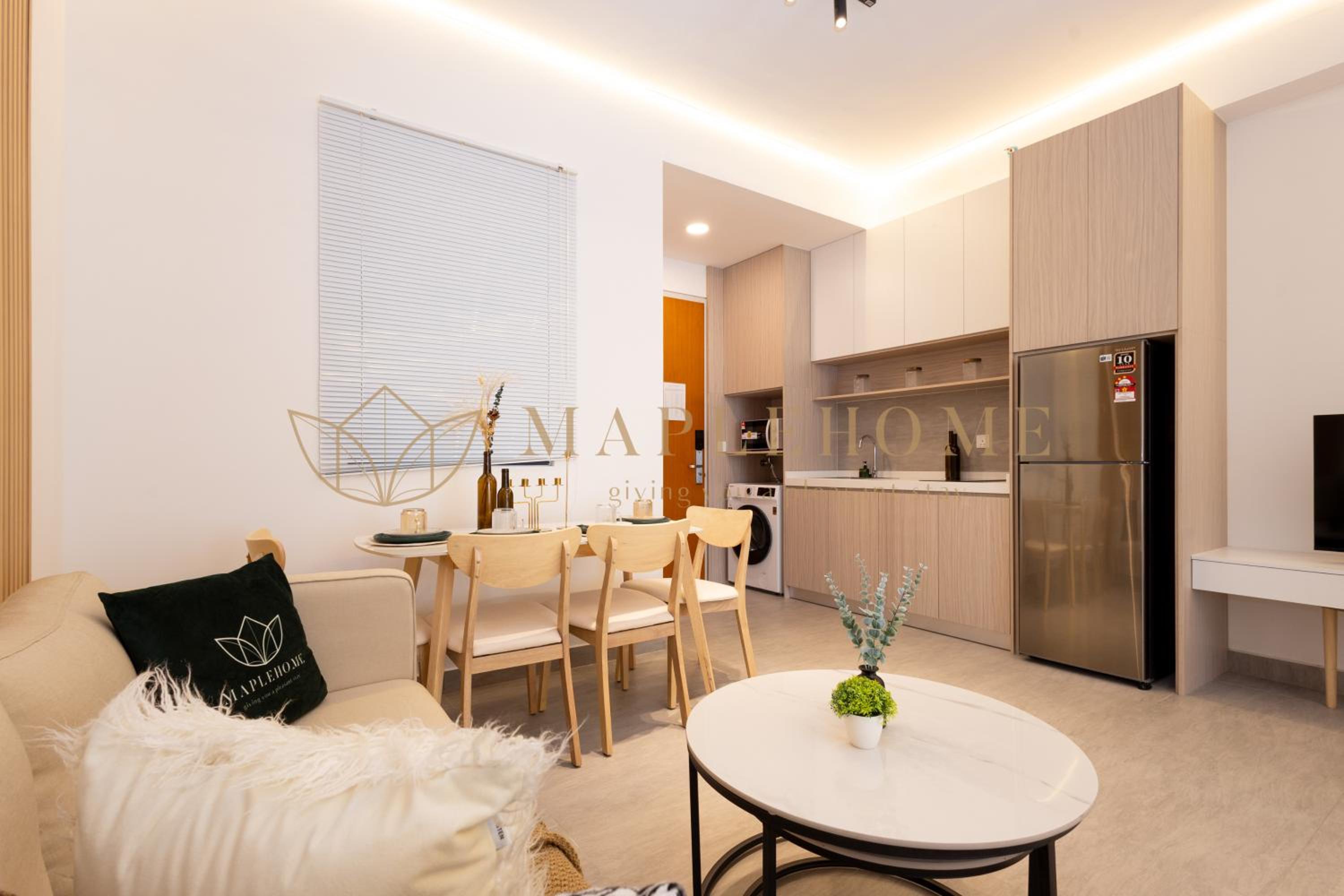 Deluxe Family Suite - Photo 10