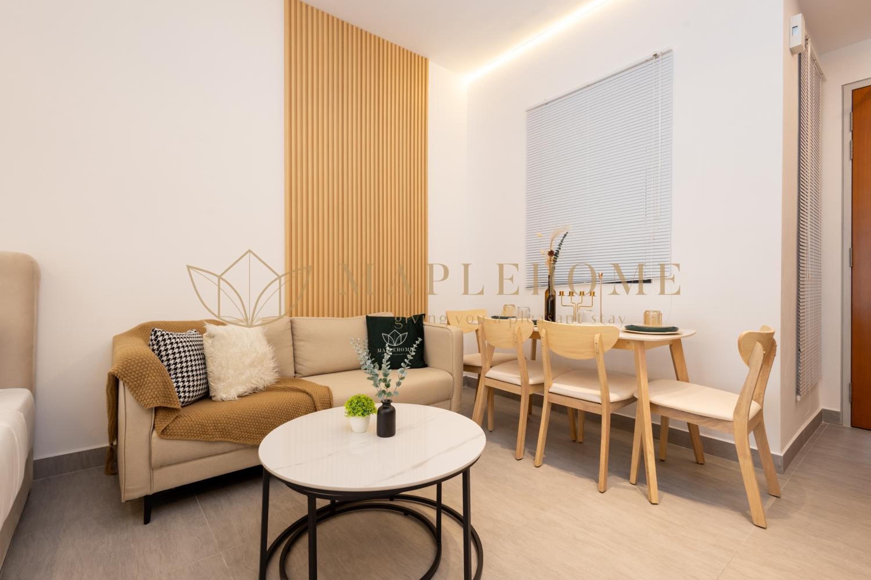 Deluxe Family Suite - Photo 9