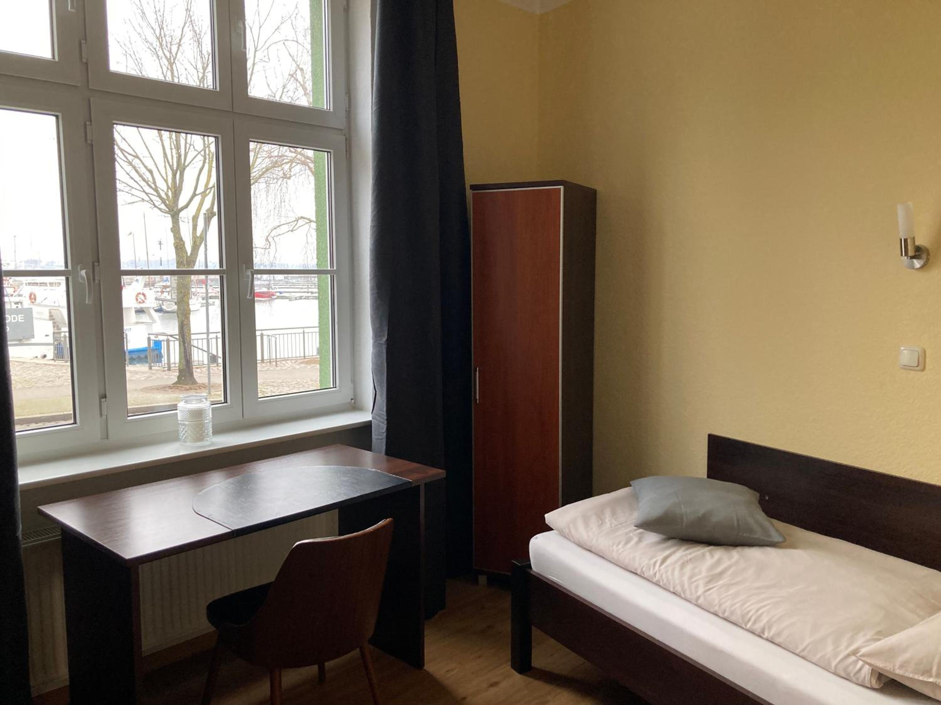 Deluxe Apartment thumbnail 5