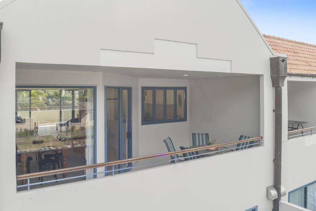Three-Bedroom Apartment with Sea View photo 2