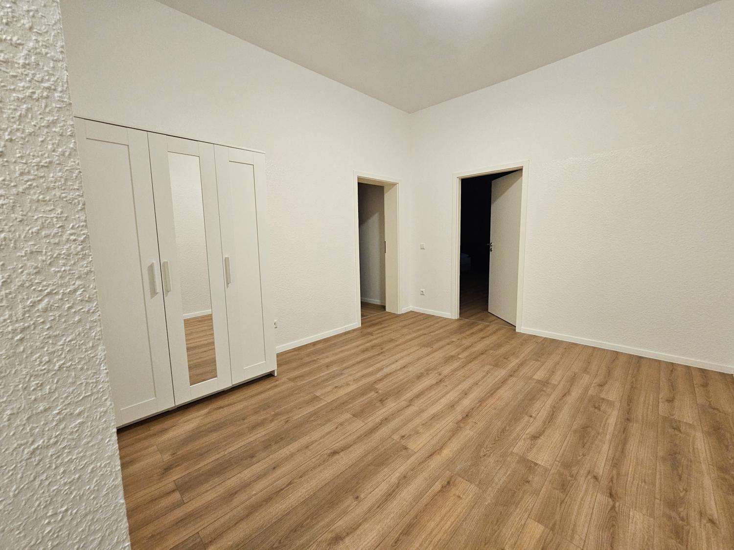 Five-Bedroom Apartment photo 1