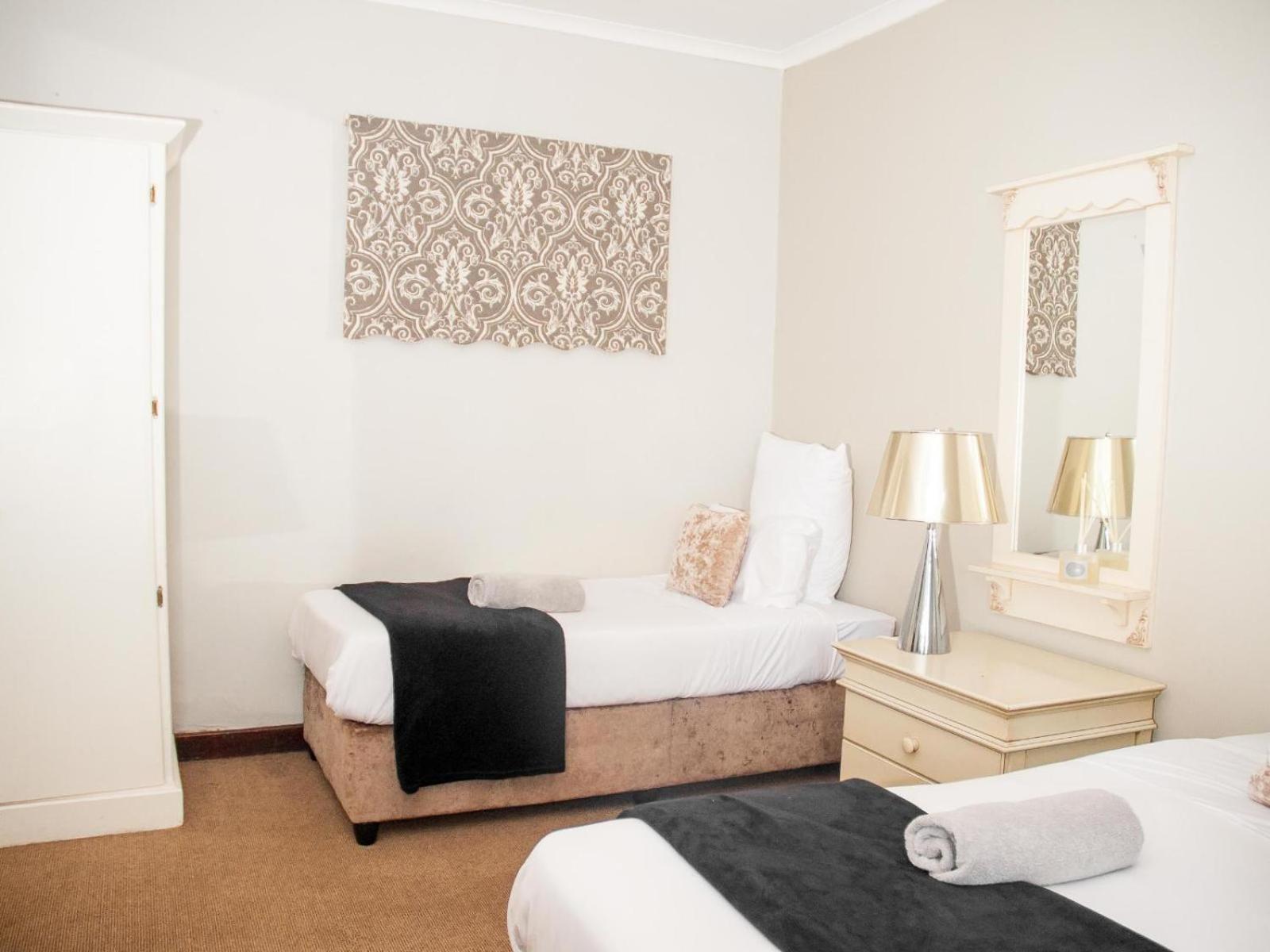 Deluxe Twin Room - Photo 10
