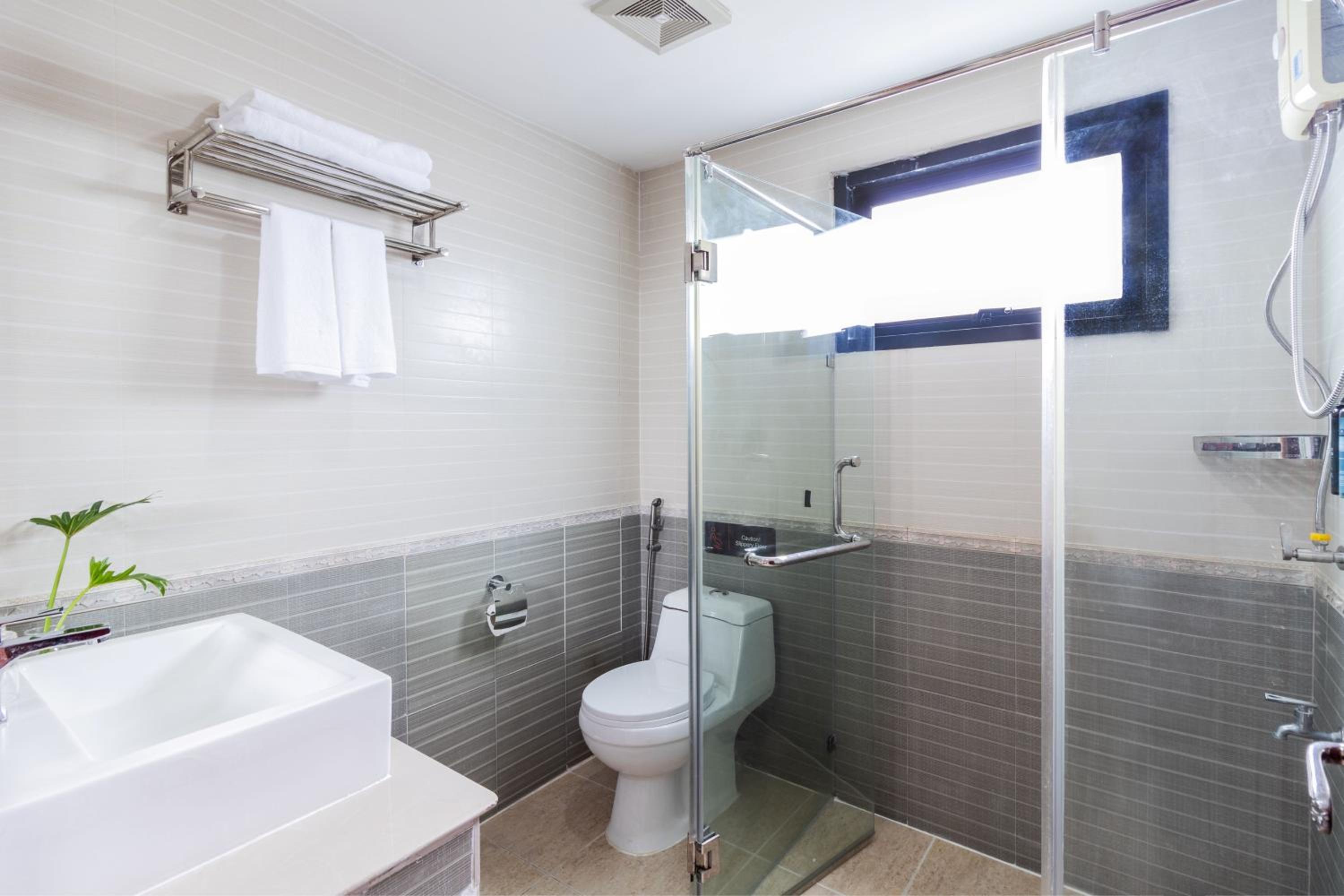 Deluxe Double Room - Non-Smoking - Photo 2
