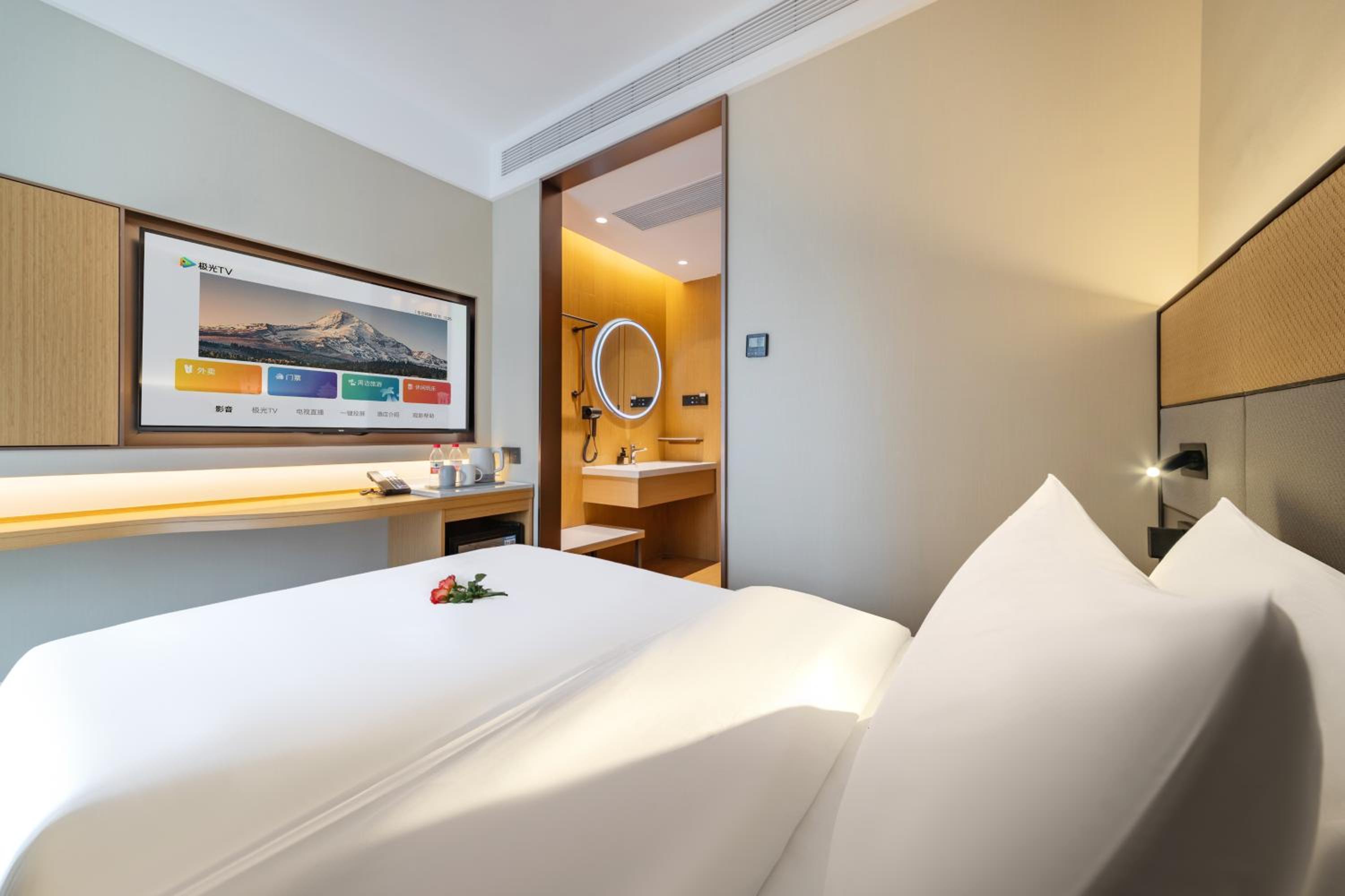 Premium King Room  photo 1