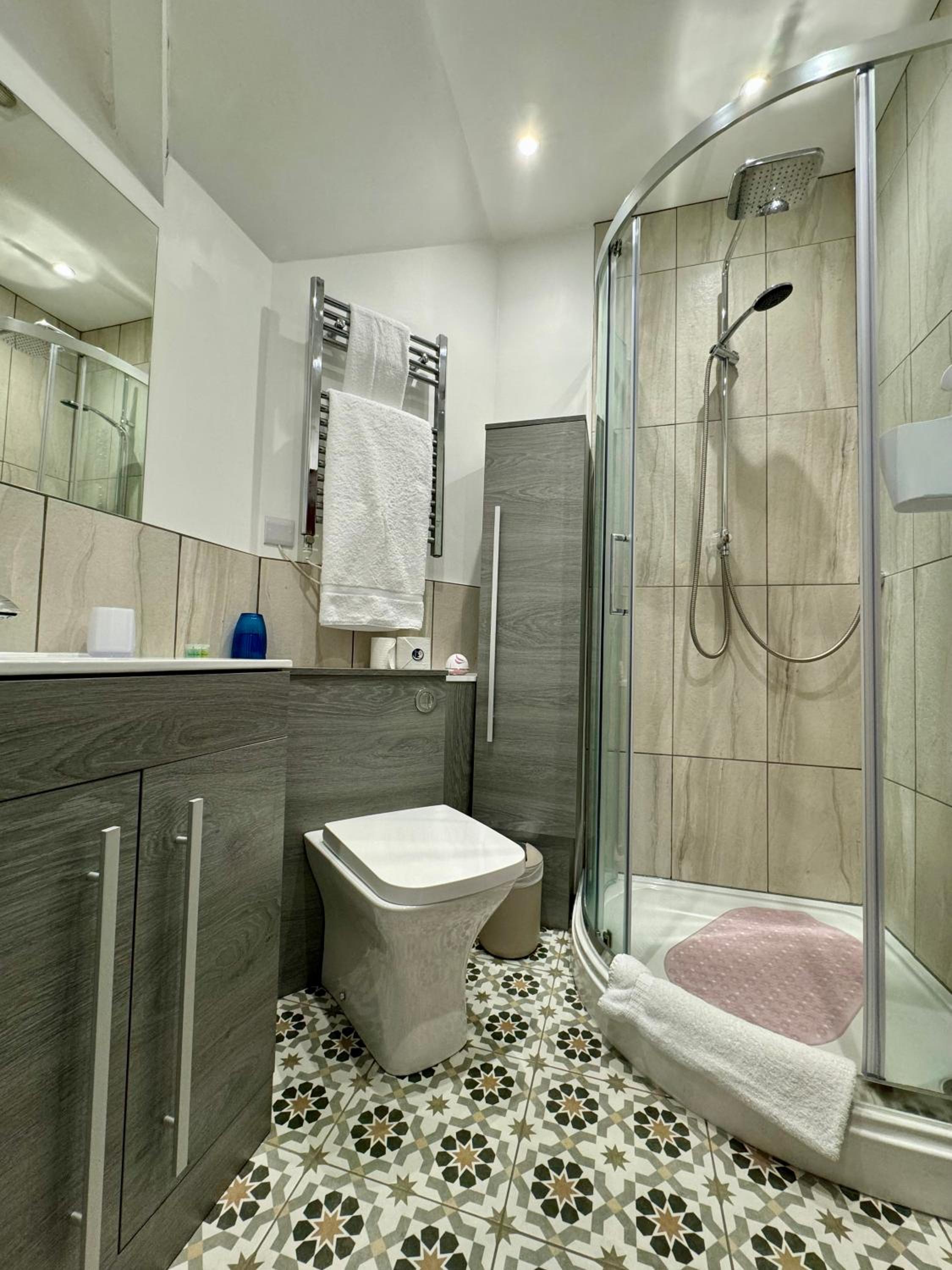 Double Room - Photo 4