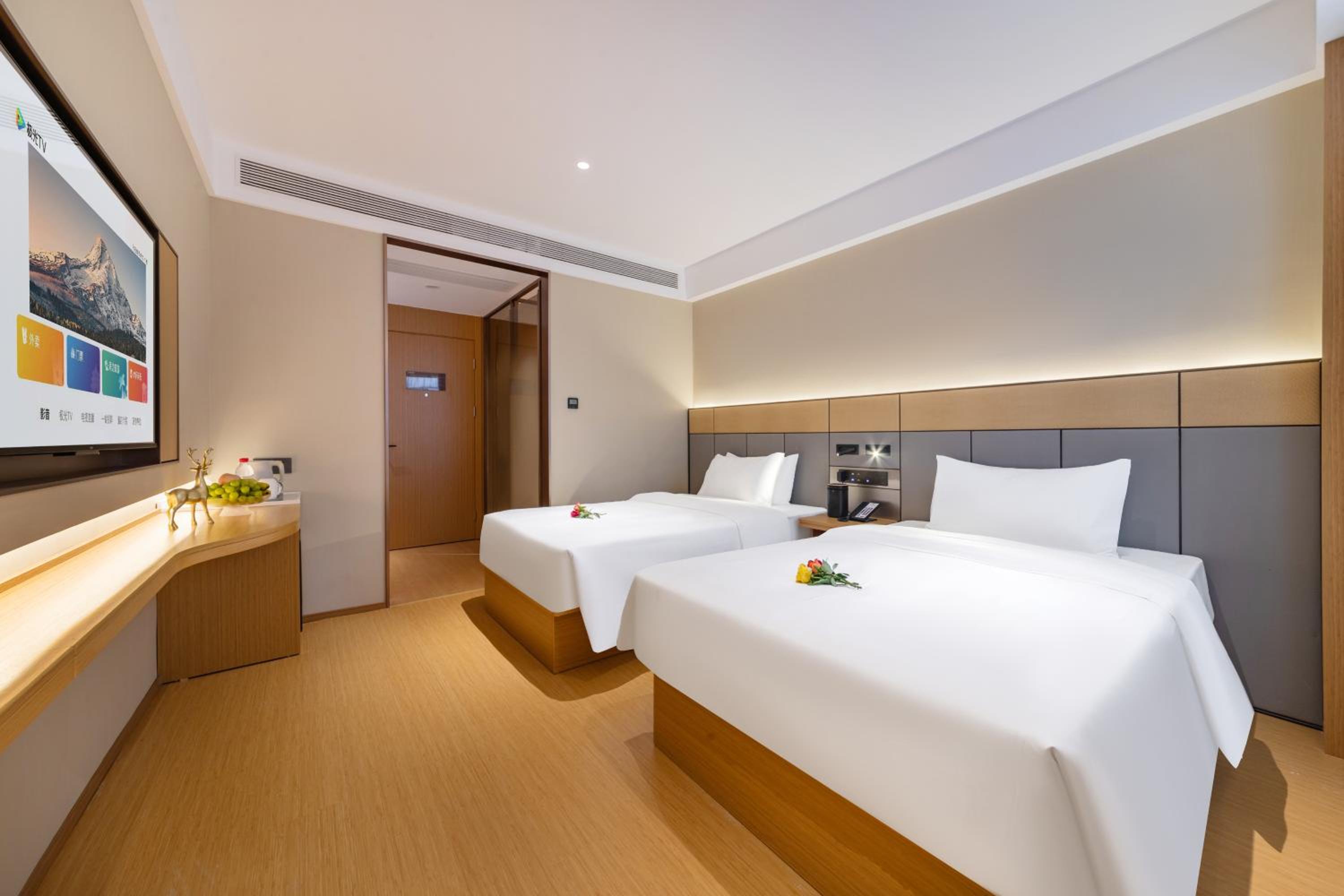 Deluxe Twin Room - No Window photo 1