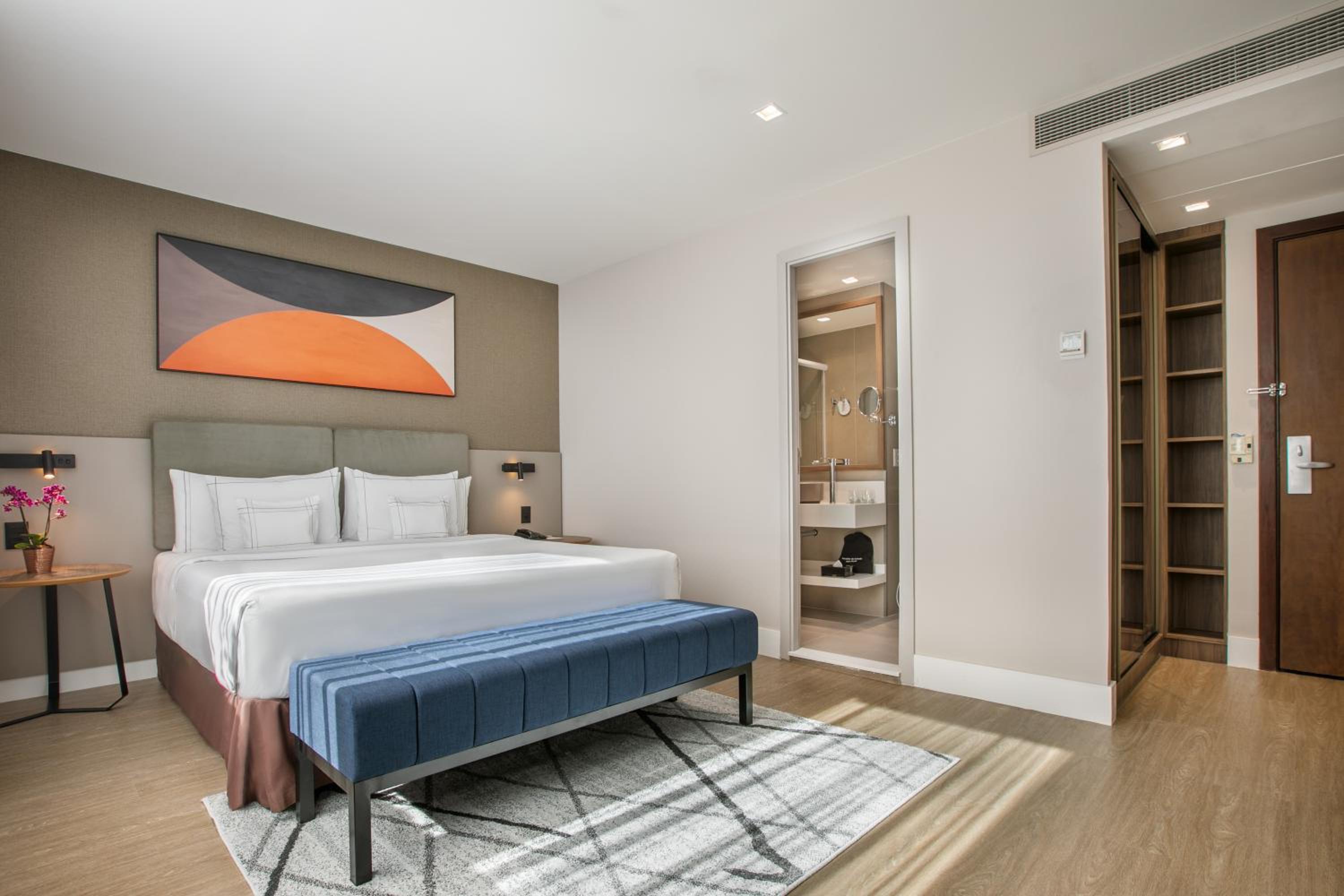 Grand Premium with Views