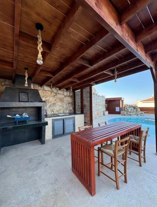 Three-Bedroom Villa photo 2