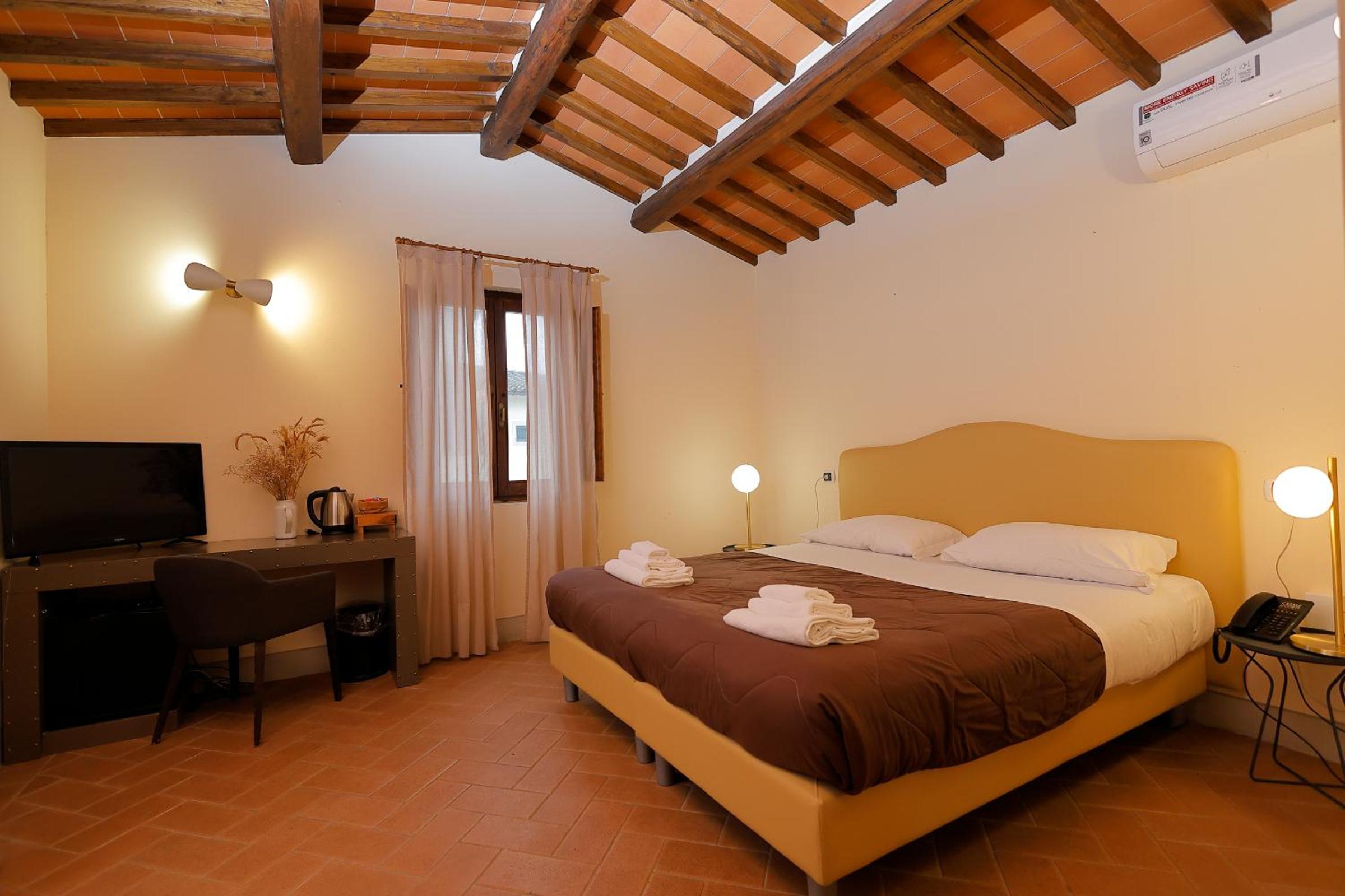 Deluxe Double Room - Photo 3