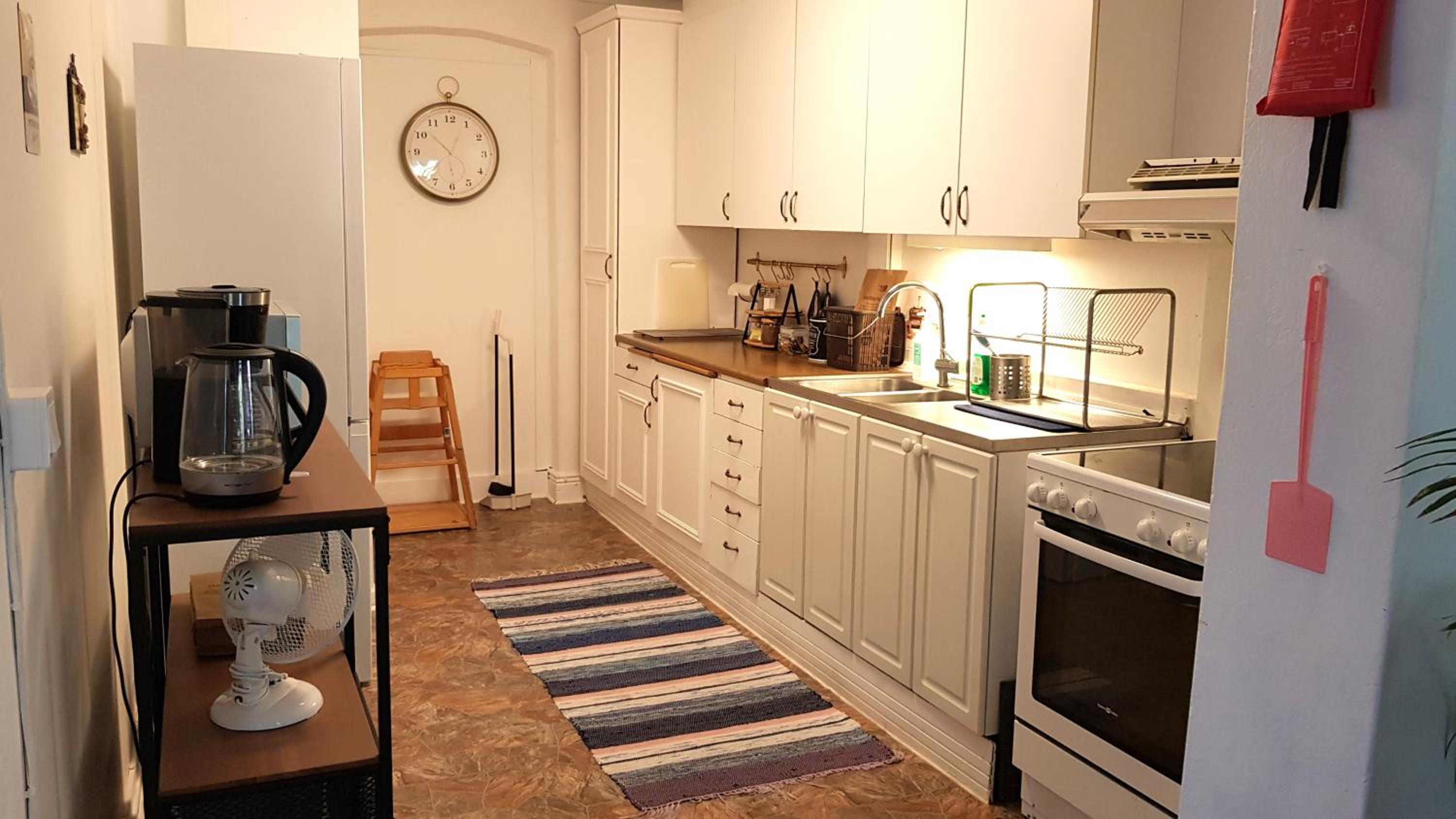 One-Bedroom Apartment - Photo 6