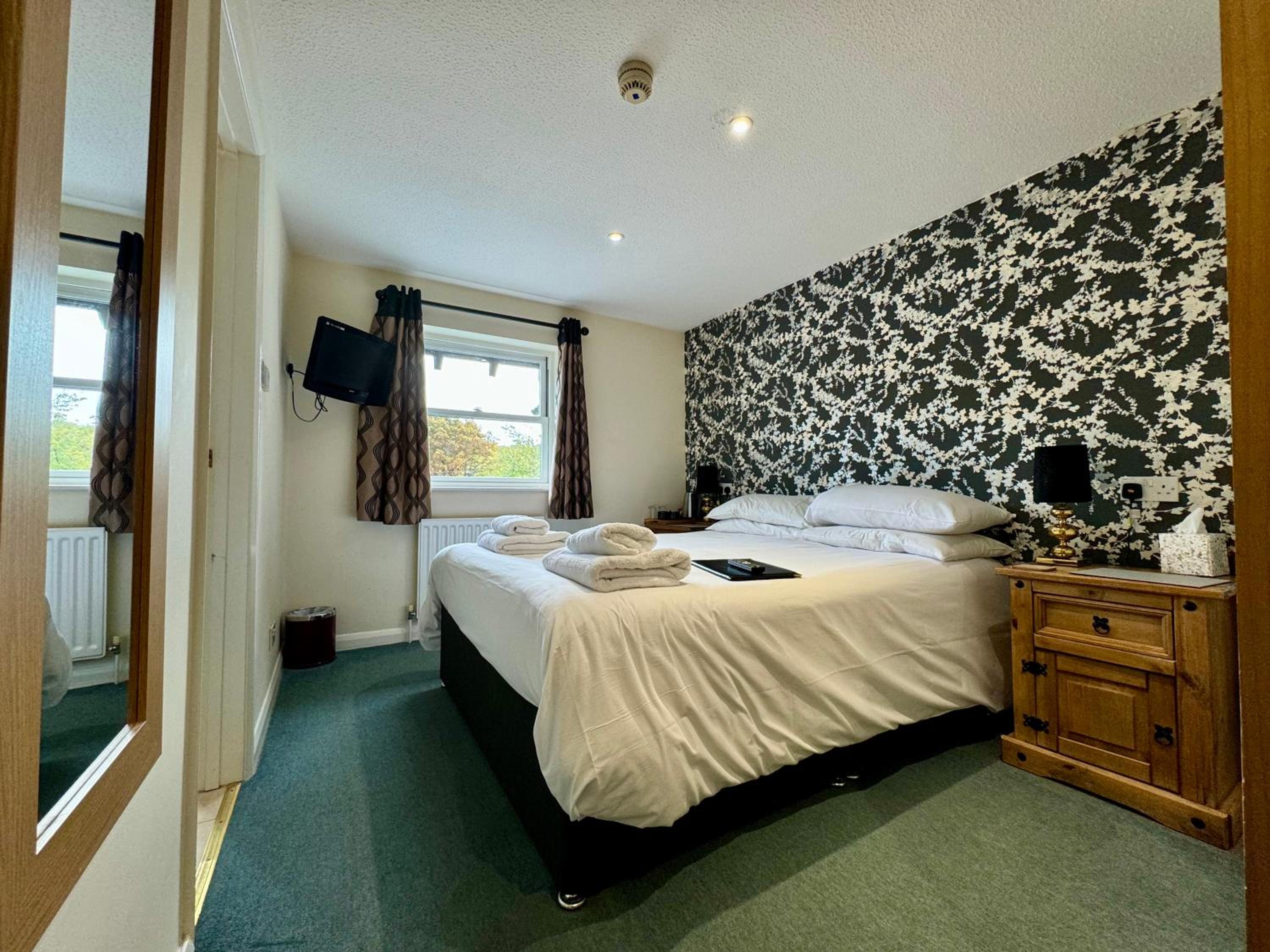 Standard King Room - Photo 3