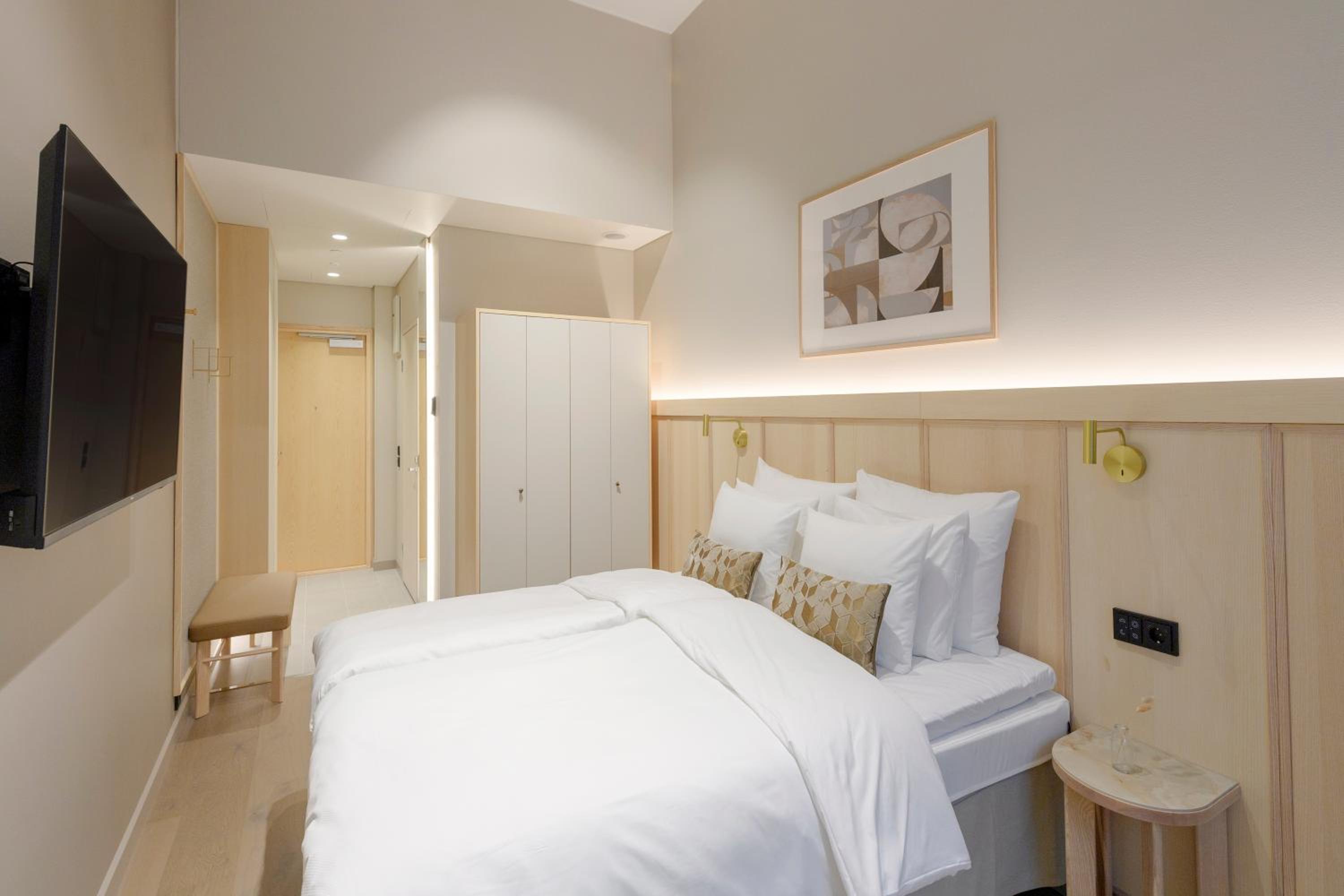 Standard Queen Room - Photo 3