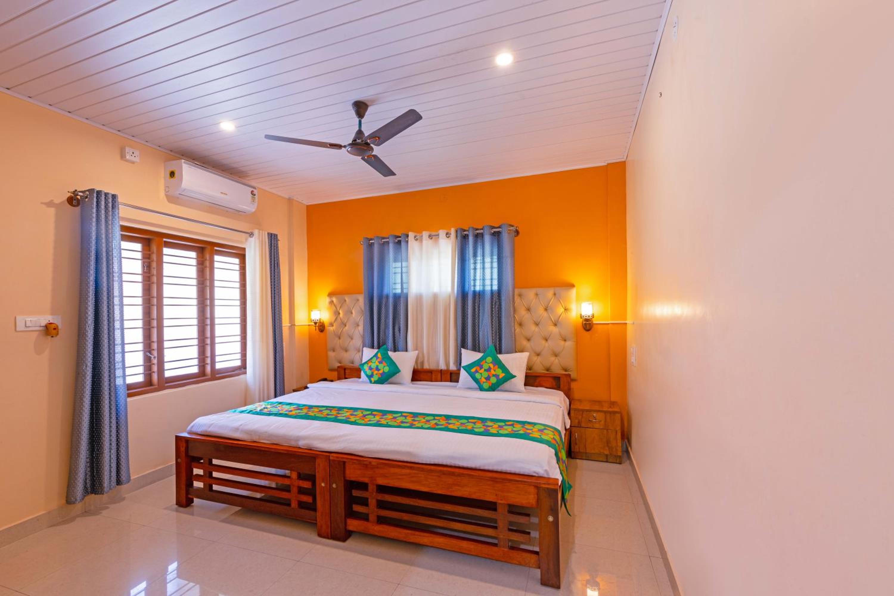 Deluxe Double Room photo 2