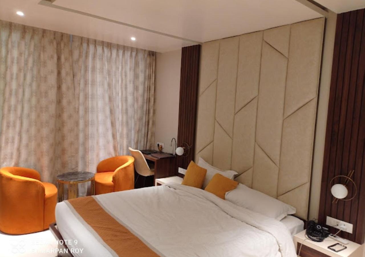 Basic Triple Room photo 1