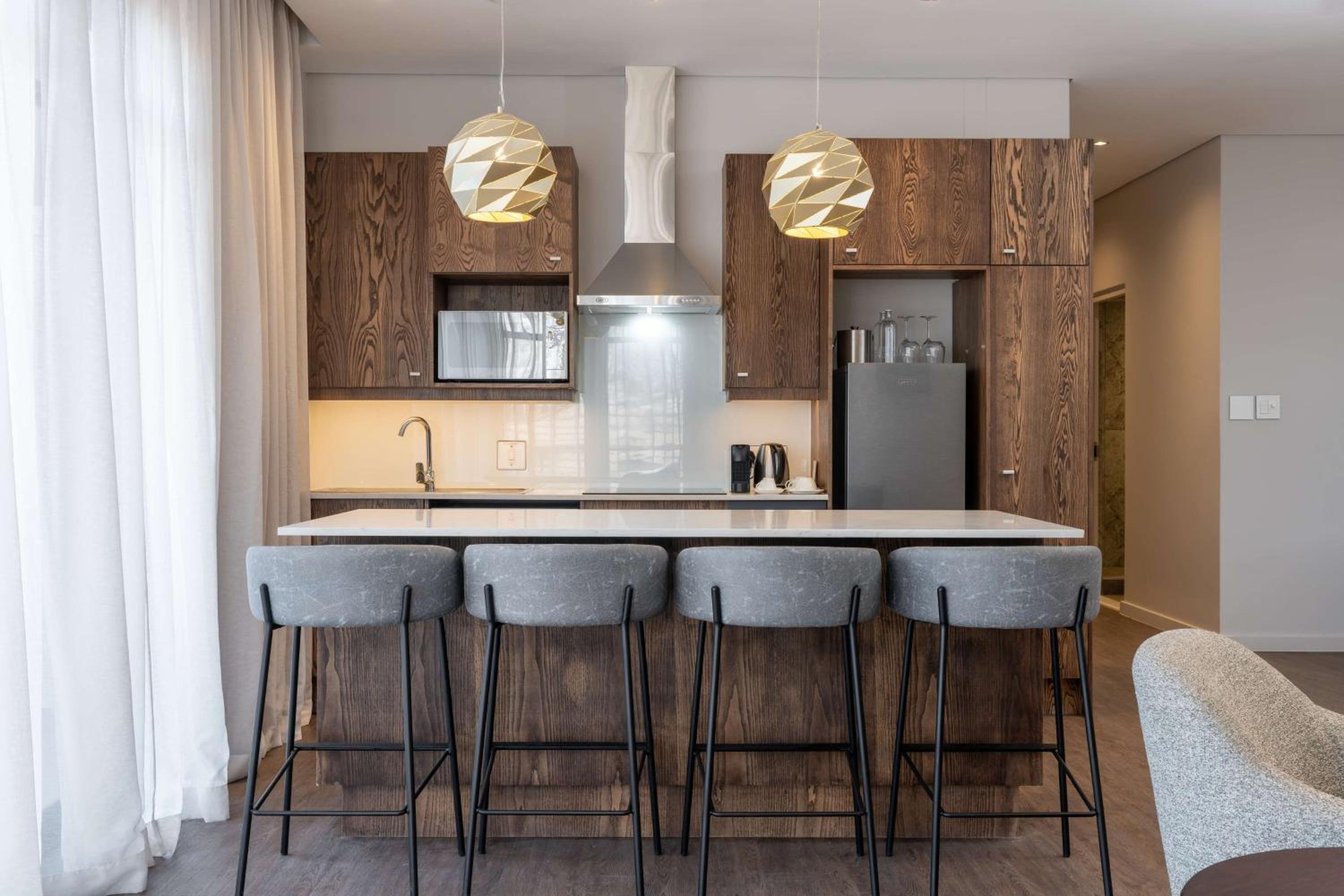 One Bedroom Apartment - Boutique Building