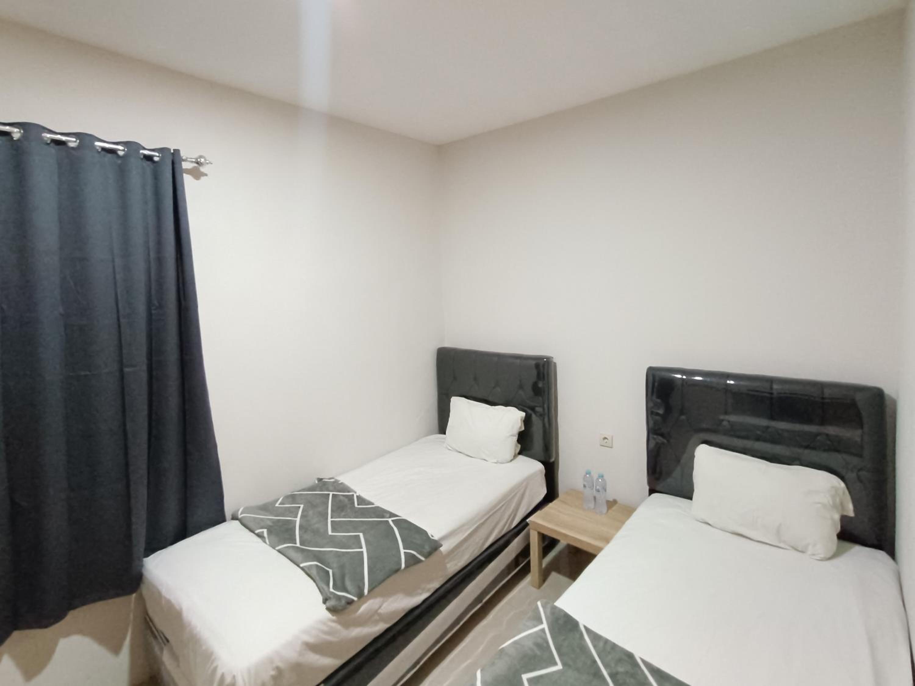 Twin Room - Photo 6