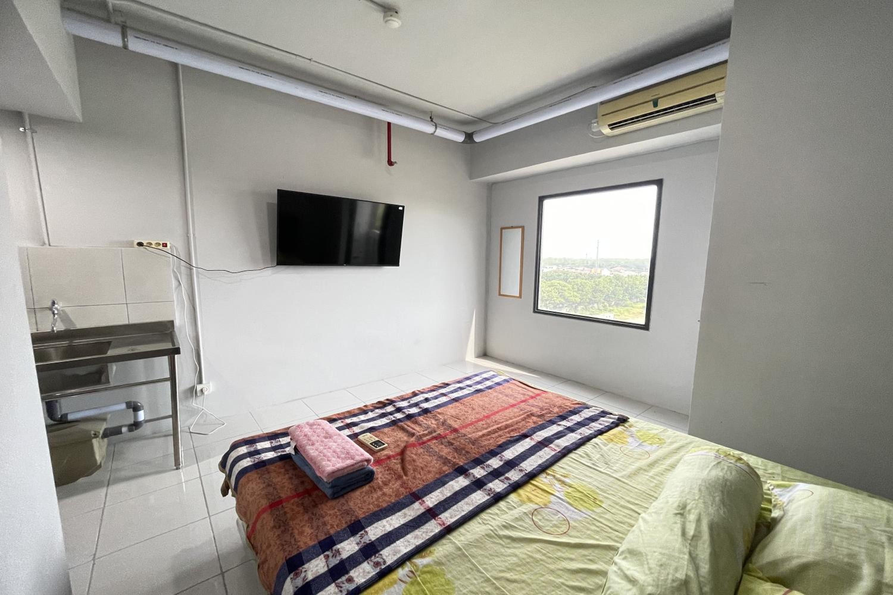 Studio Apartment photo 2