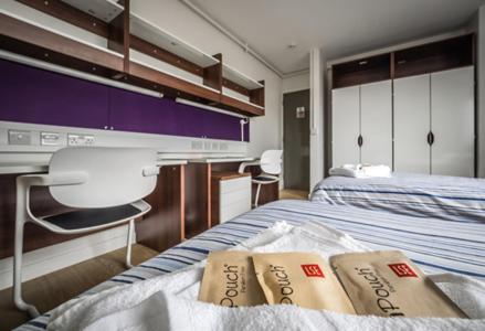 Standard Large Twin Room with Shared Bathroom photo 2