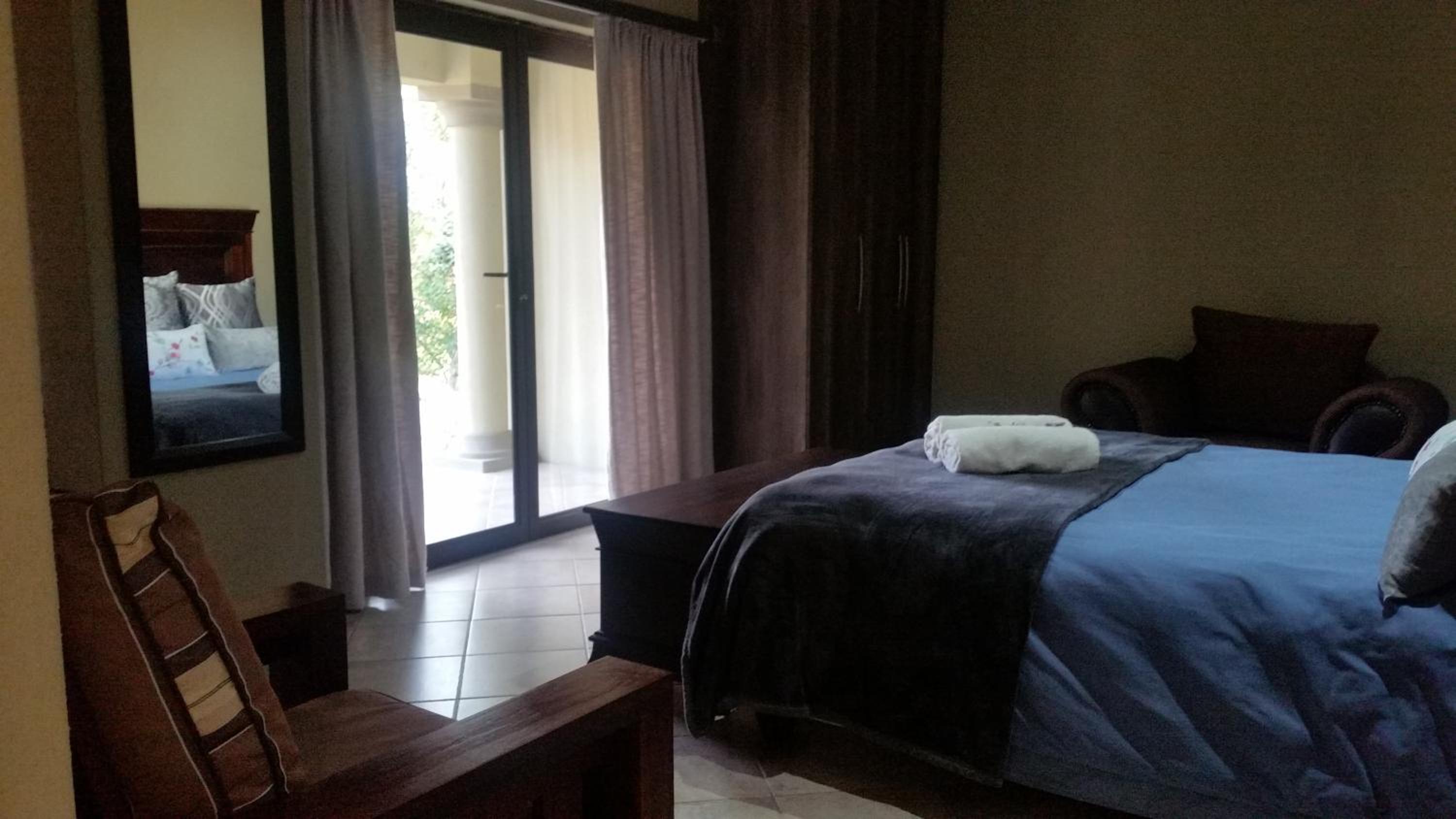 Deluxe Double Room with Shower photo 1