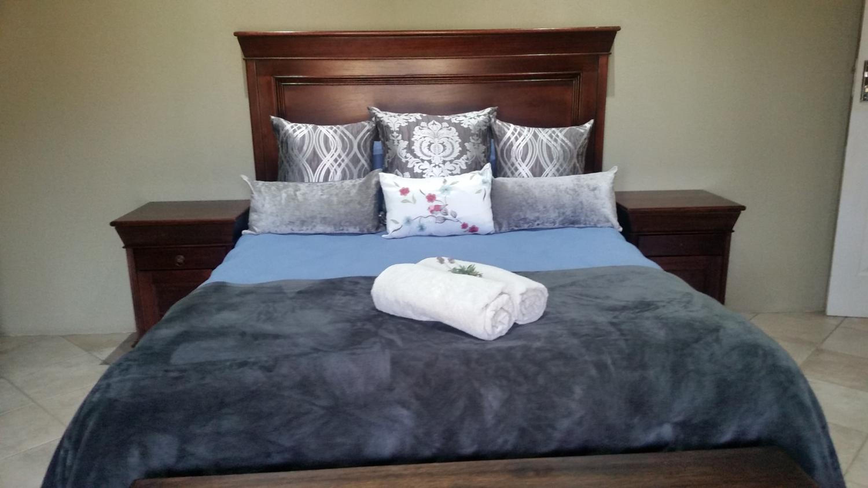 Deluxe Double Room with Shower photo 2