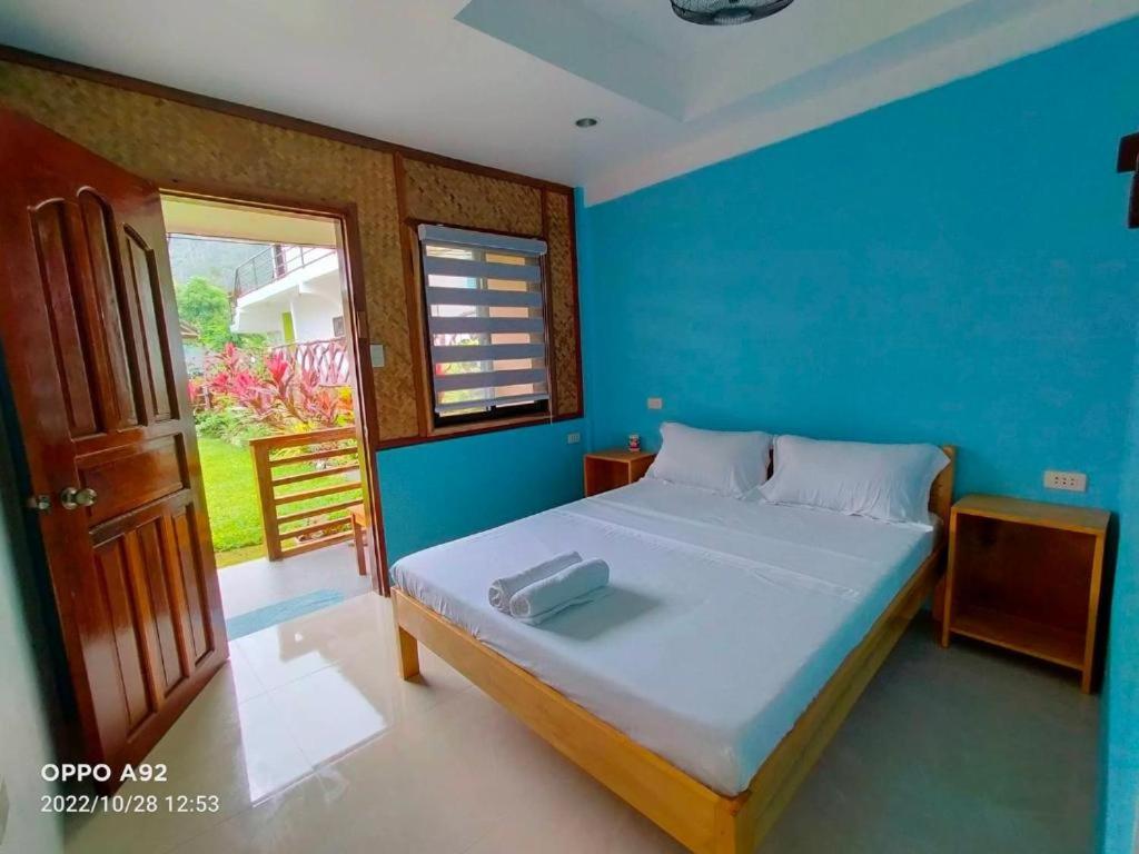 Budget Double Room - Photo 3