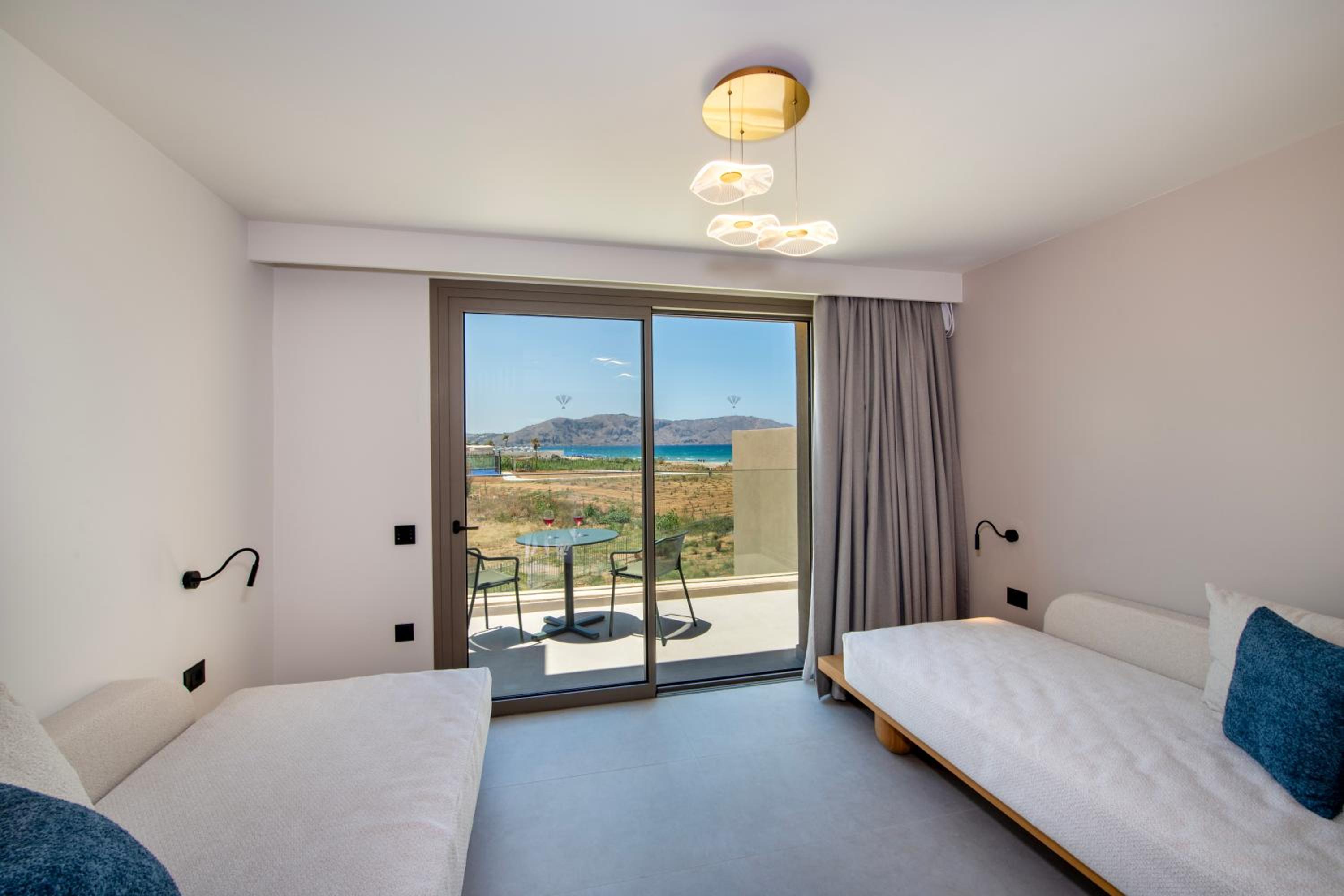 Prestige Junior Suite Sea View photo 3