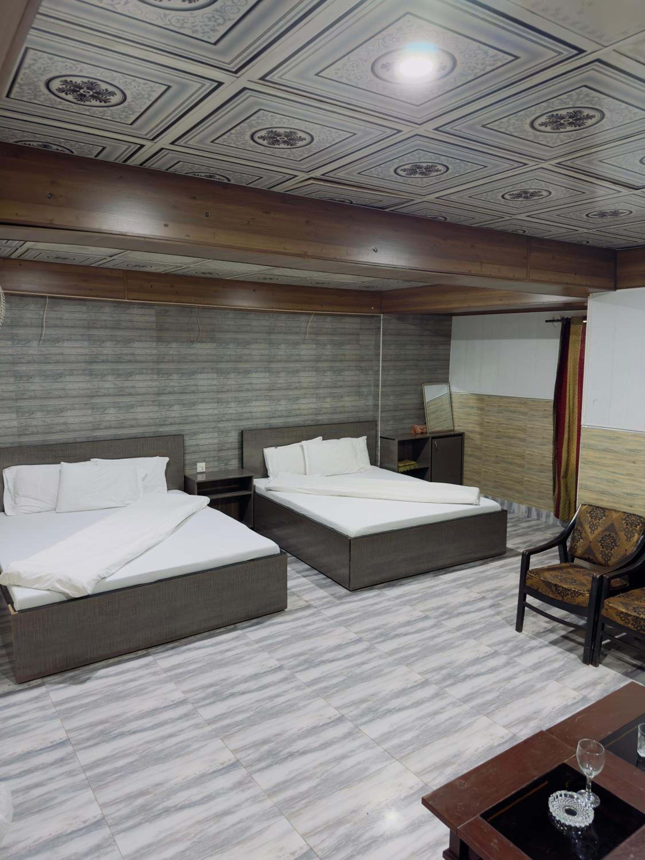 Double Room With Private Bathroom photo 1