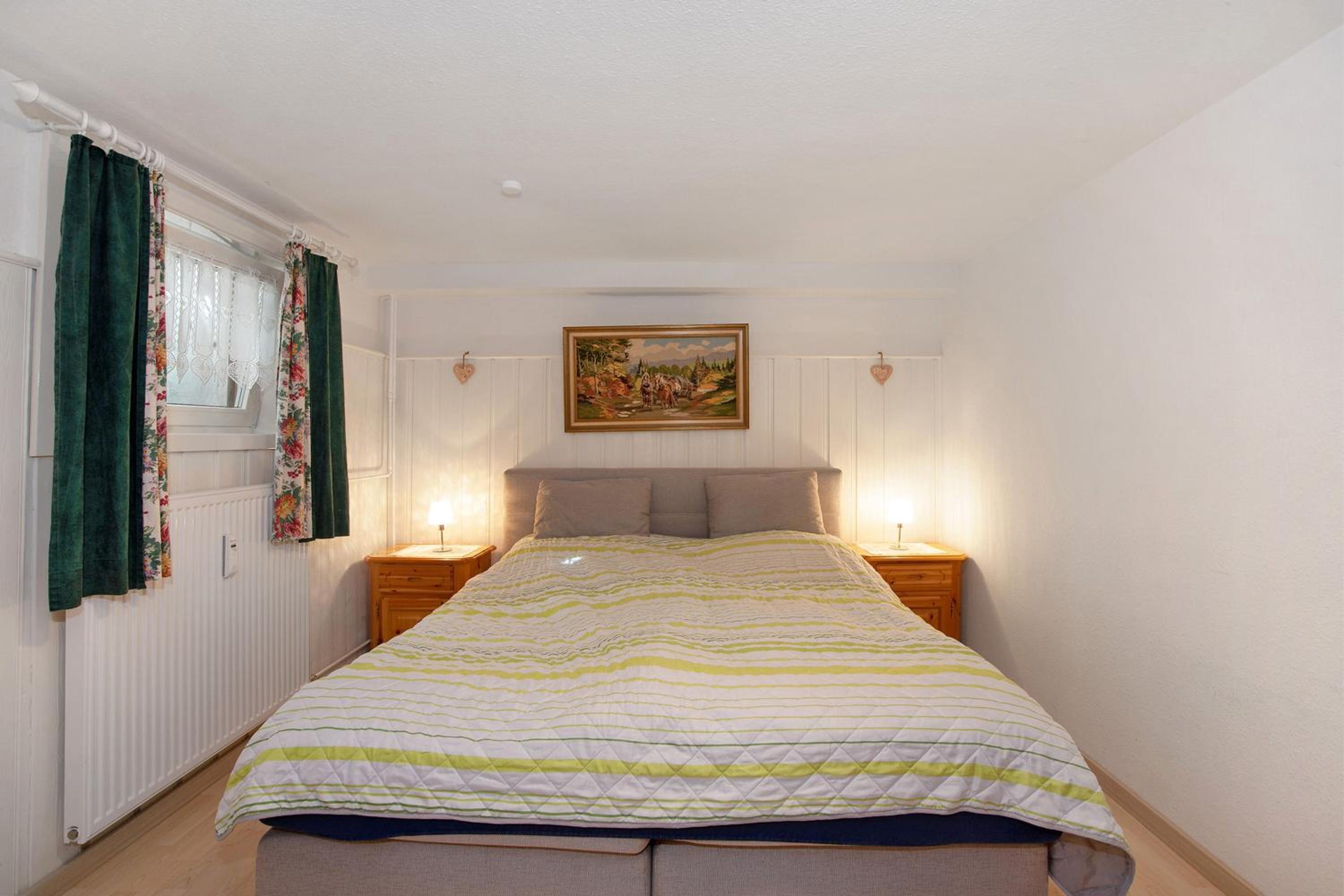 Two-Bedroom Deluxe Apartment with Garden View photo 2