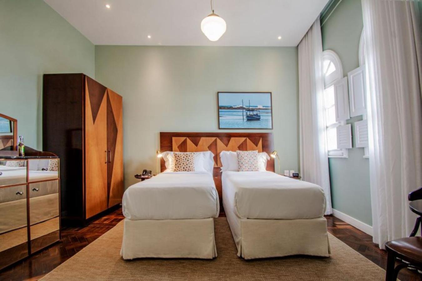 Deluxe Medium Room