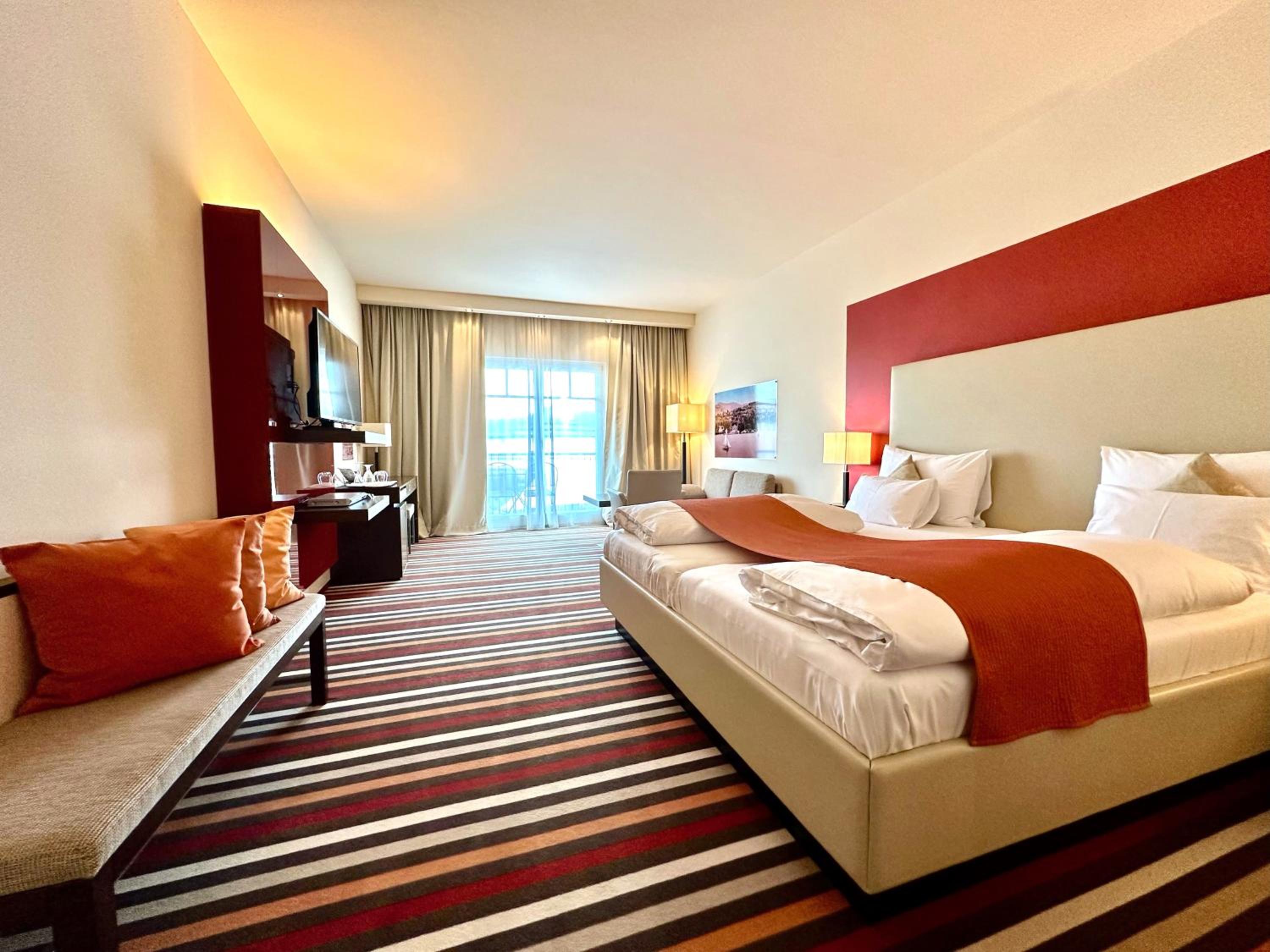Double Room - Photo 7