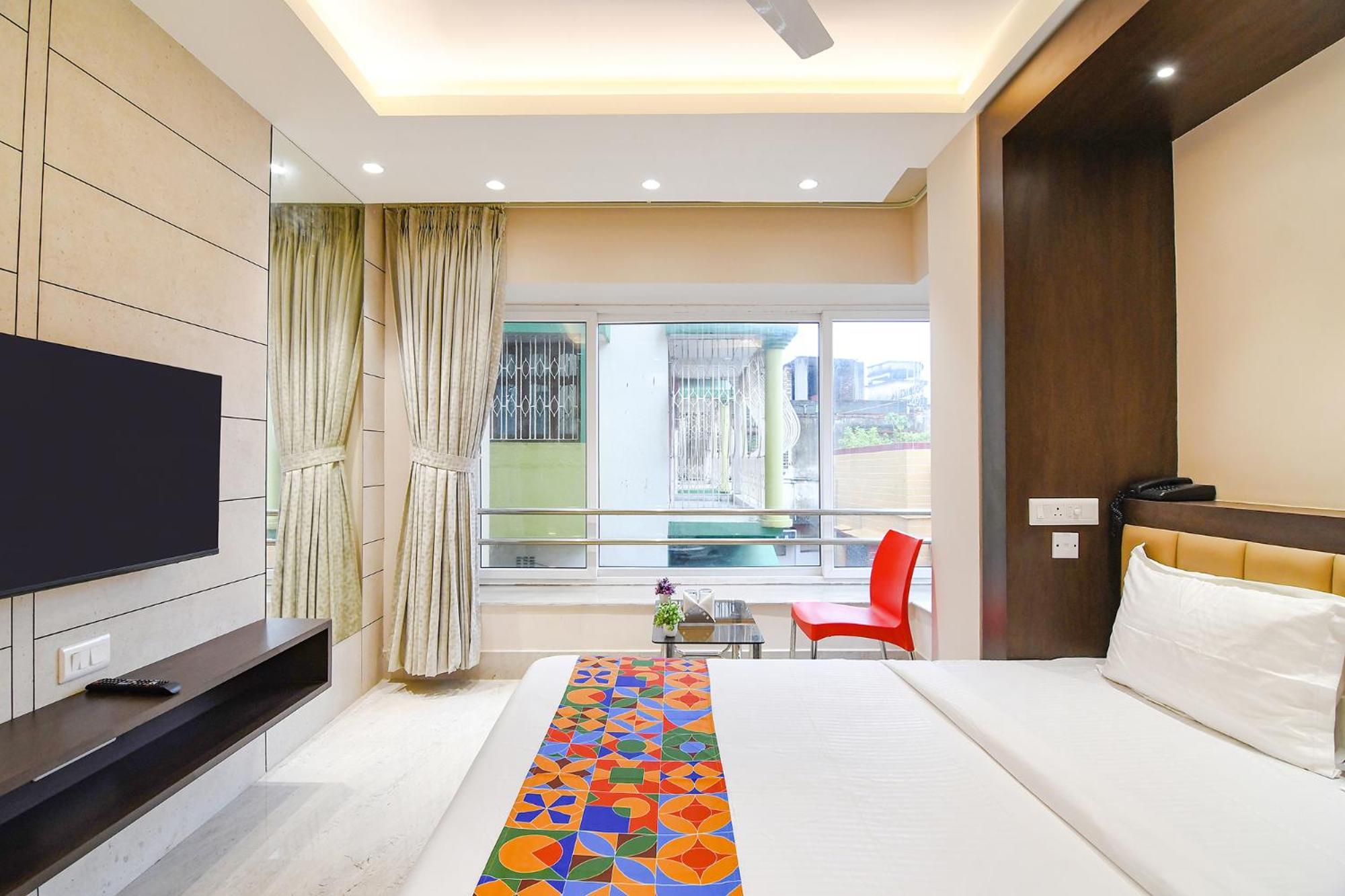 Deluxe Room - Photo 2