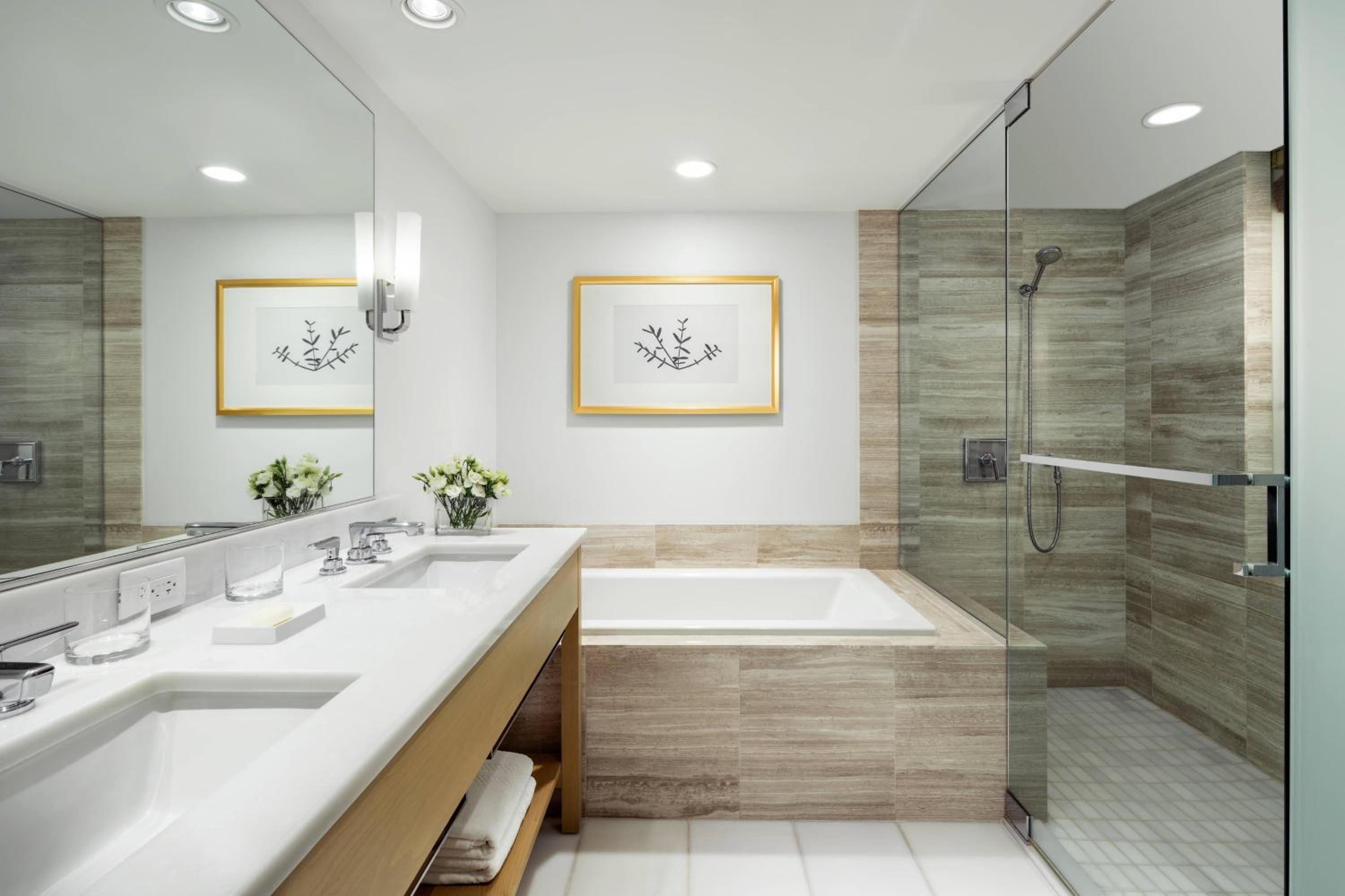 Deluxe Two-bedroom Suite With Ocean View