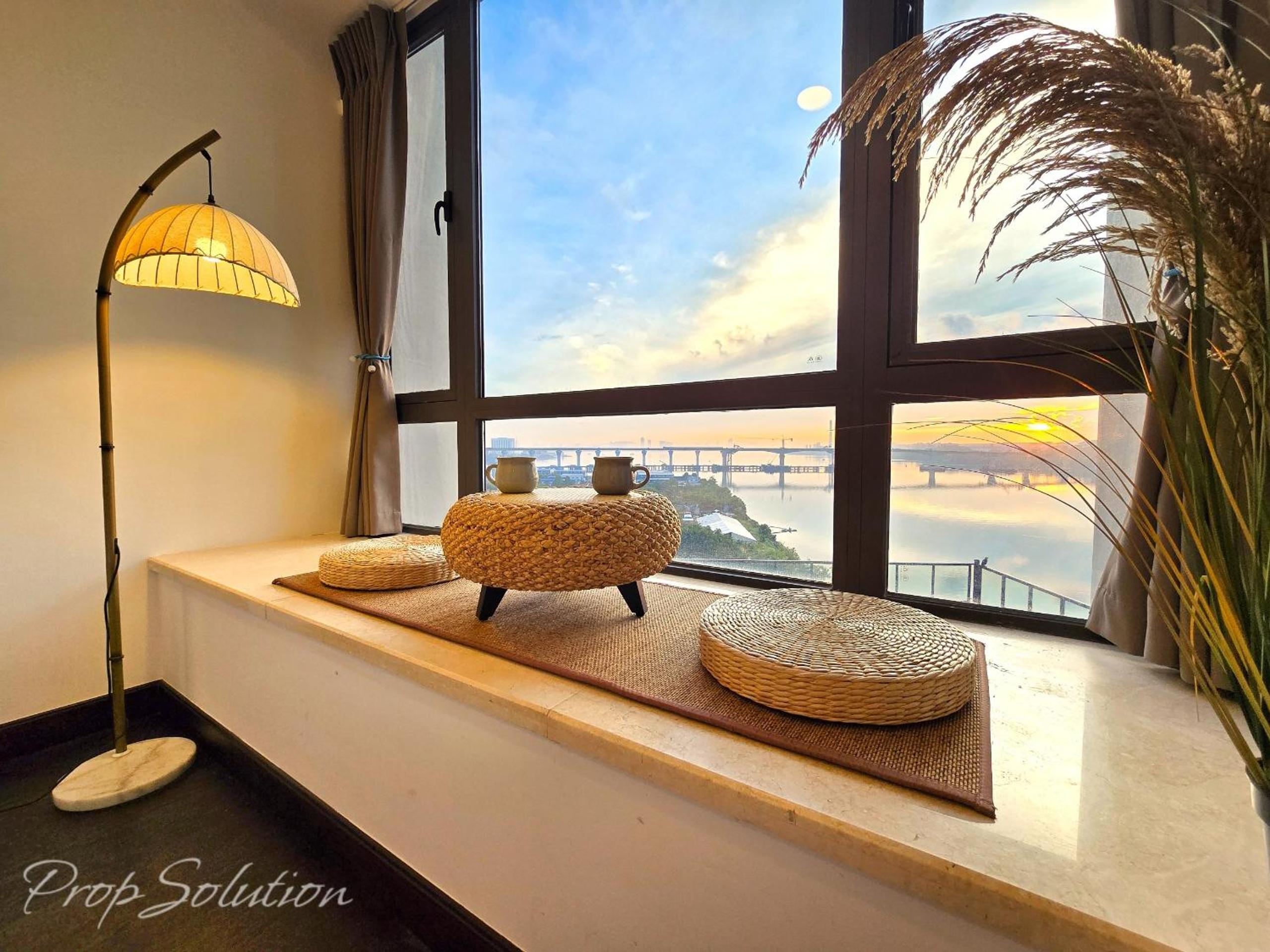 Three-Bedroom Apartment with Sea View