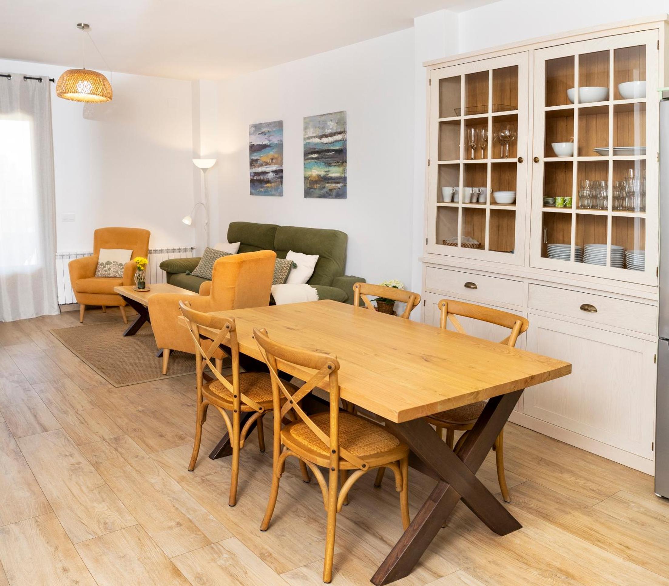 One-Bedroom Apartment - Photo 4