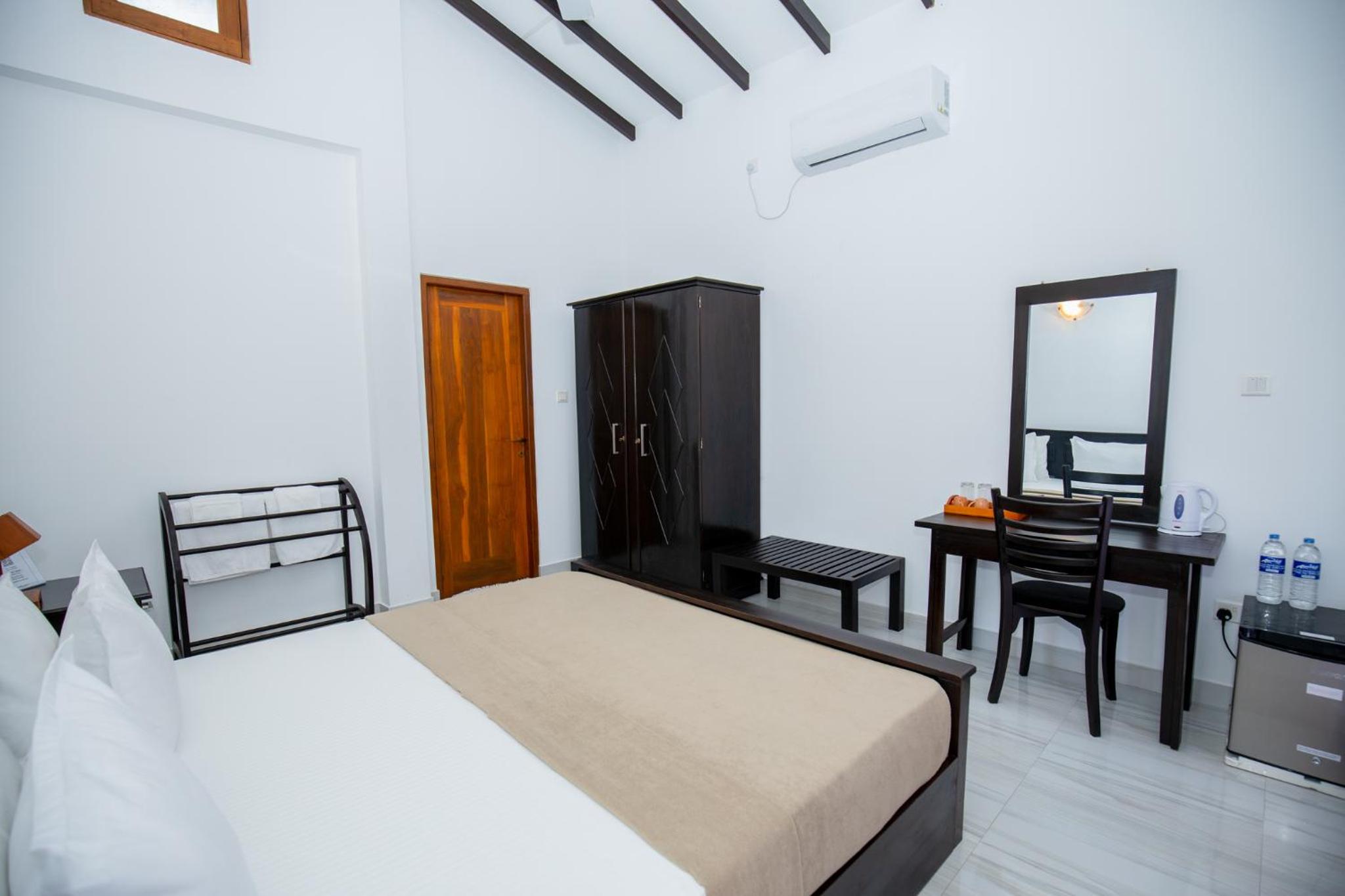 Double Room with Private Bathroom photo 2