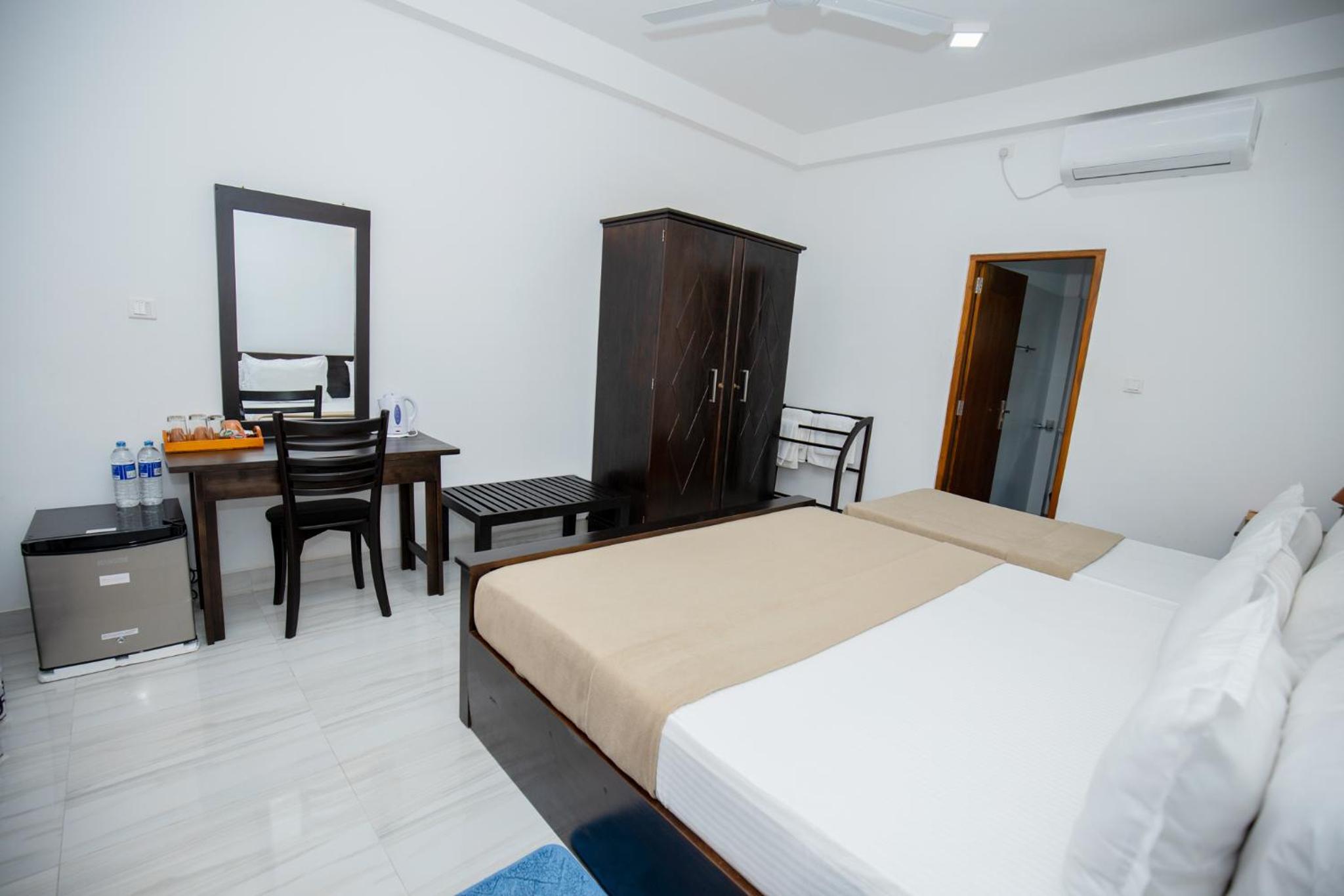 Triple Room with Private Bathroom photo 1