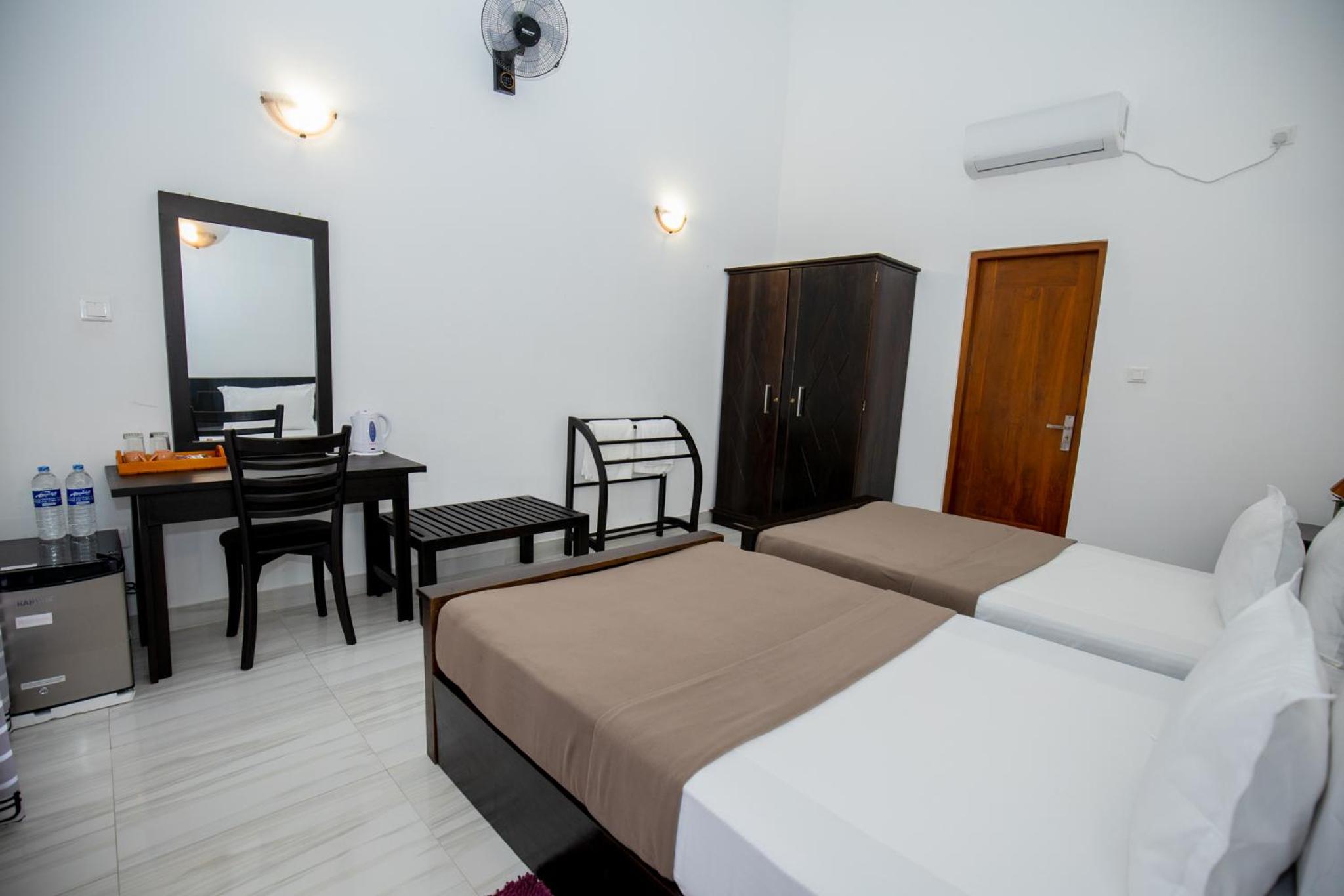 Twin Room with Balcony photo 1