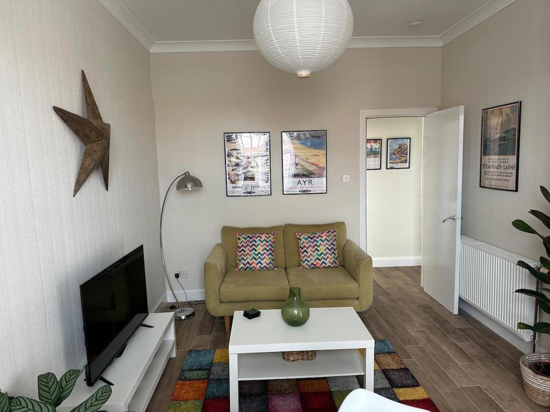 Apartment photo 2