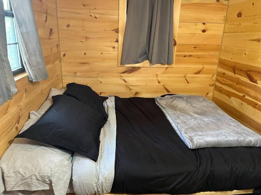 Two-Bedroom House photo 3