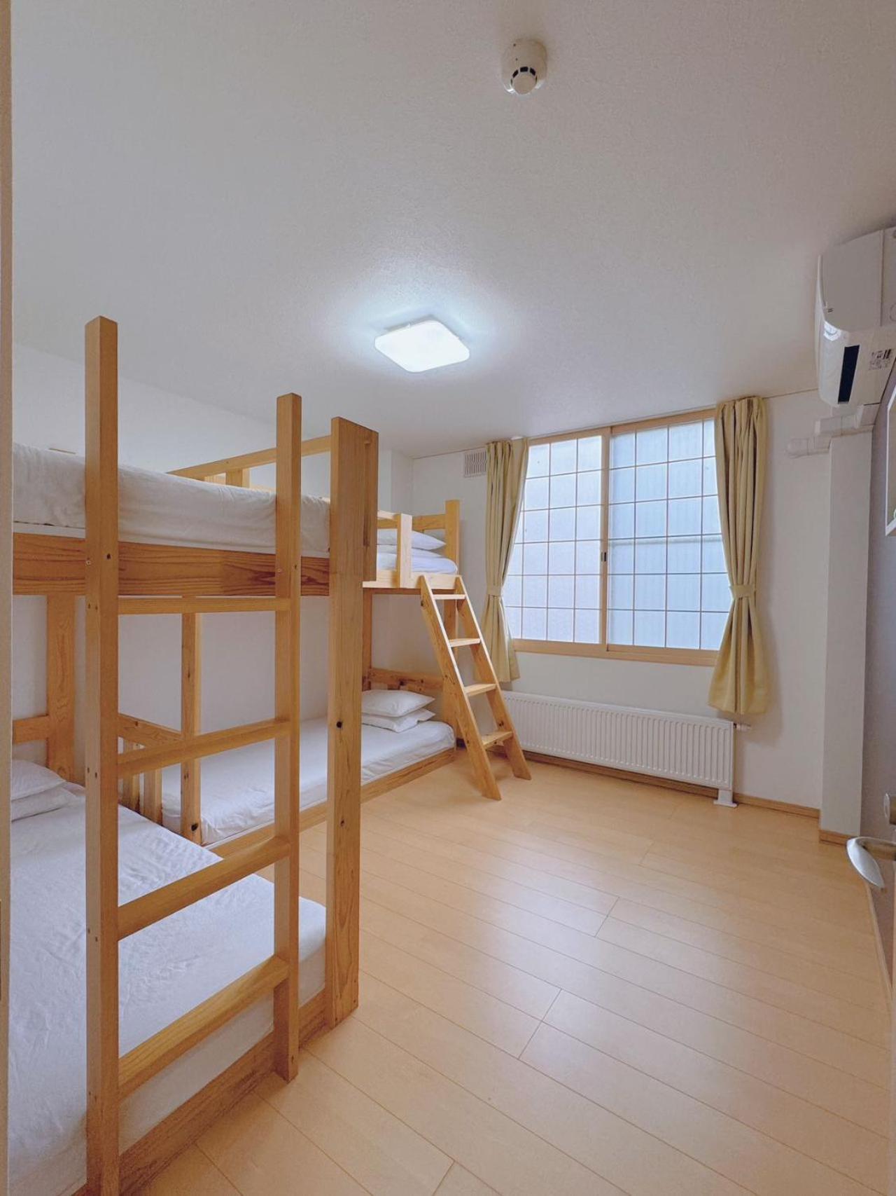 Quadruple Room - Photo 2