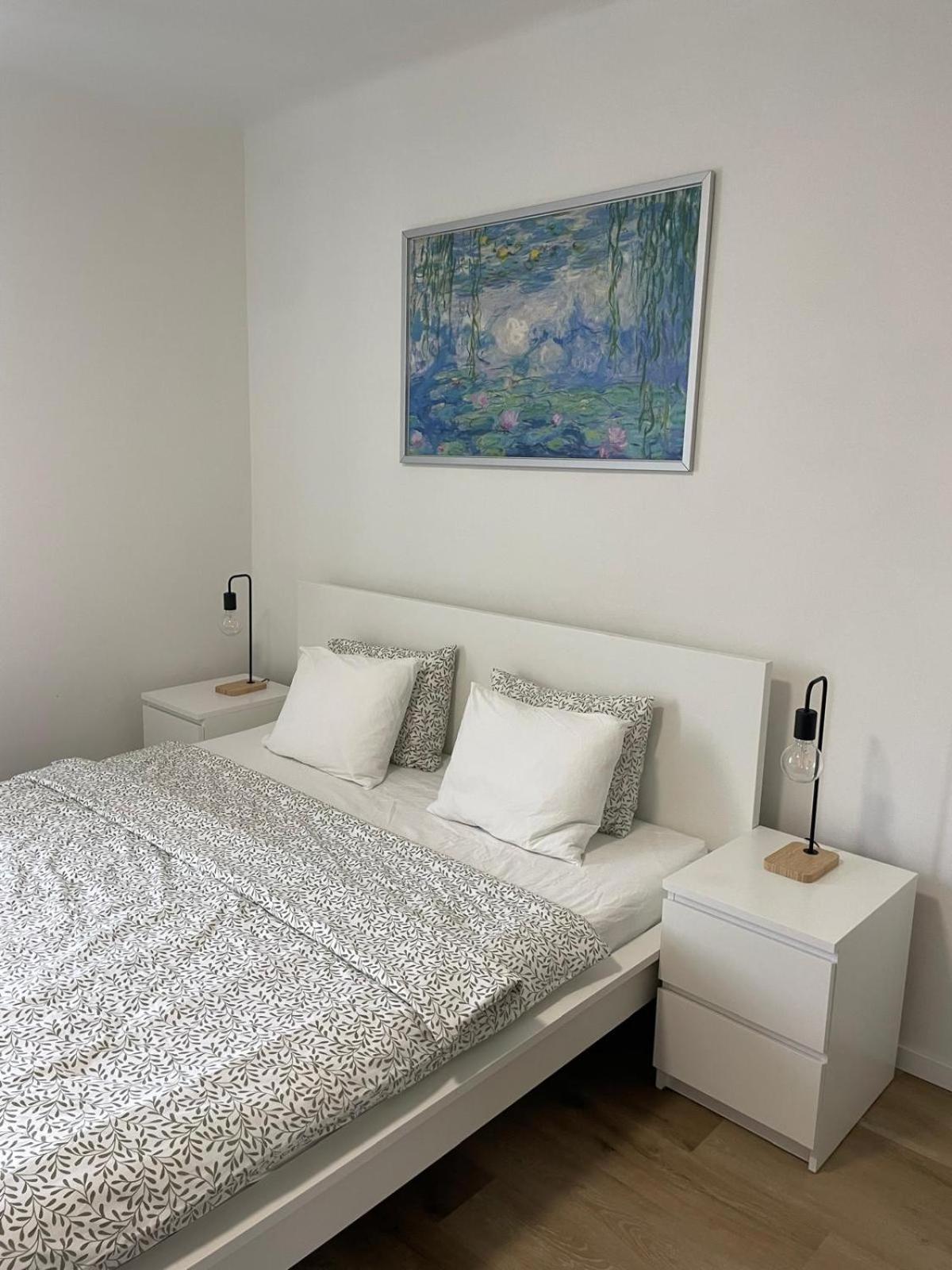 One-Bedroom Premier Apartment