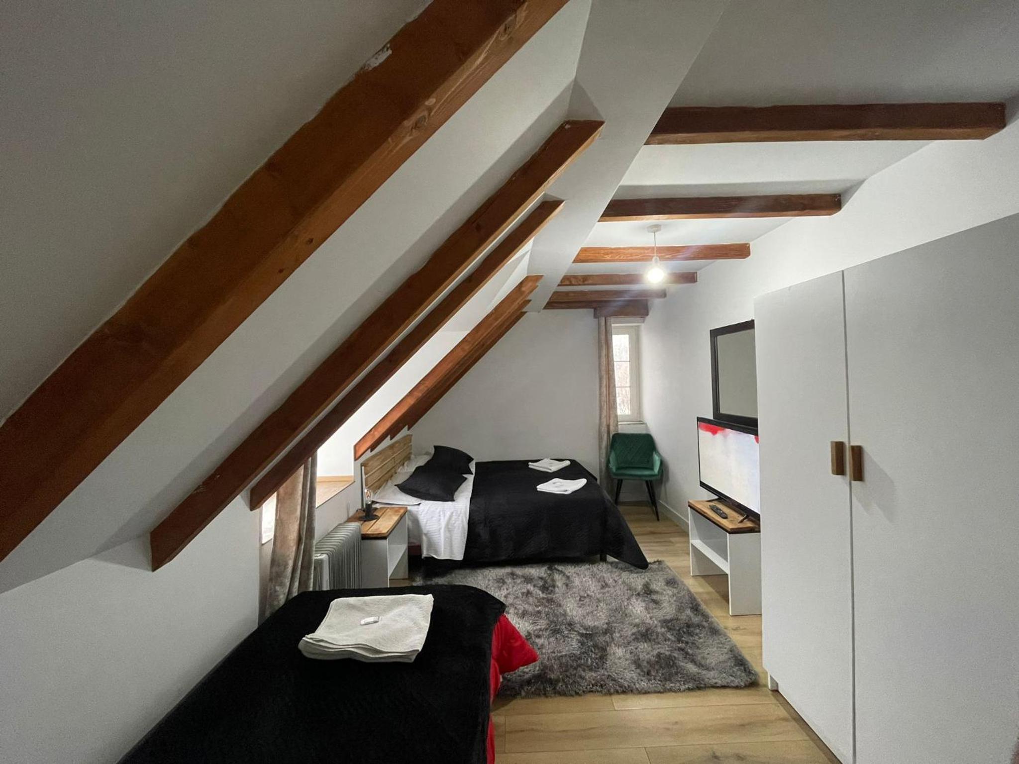 Double or Twin Room with Mountain View photo 2