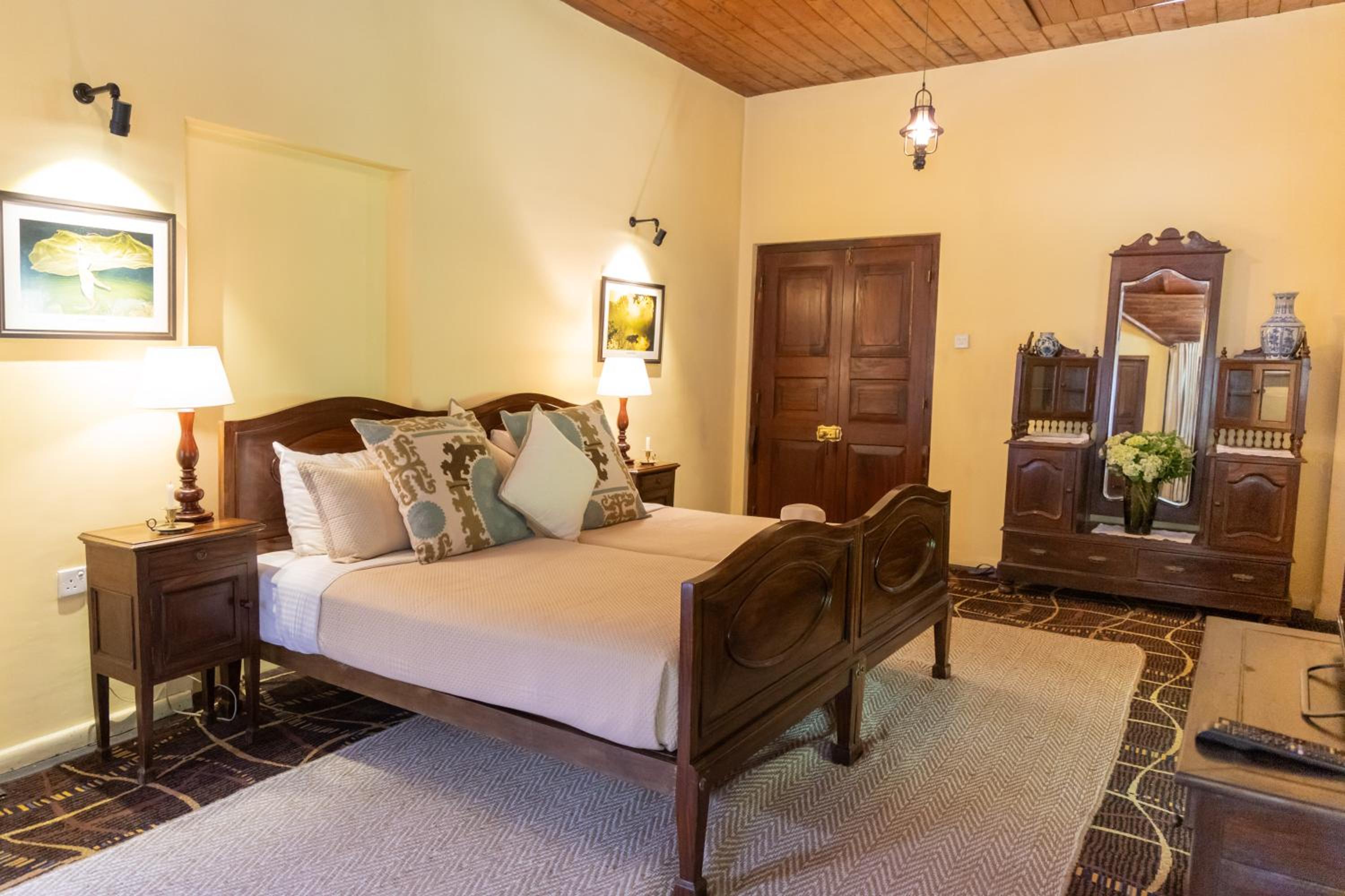 Bungalow Room with a Free Beverage - Photo 6